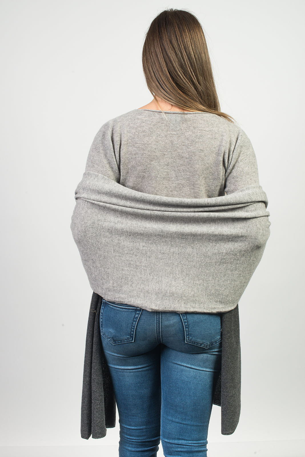 Étole bicolore femme 100 % cachemire, coloris Anthracite-Gris, vue 3 | Dalle Piane Cashmere
