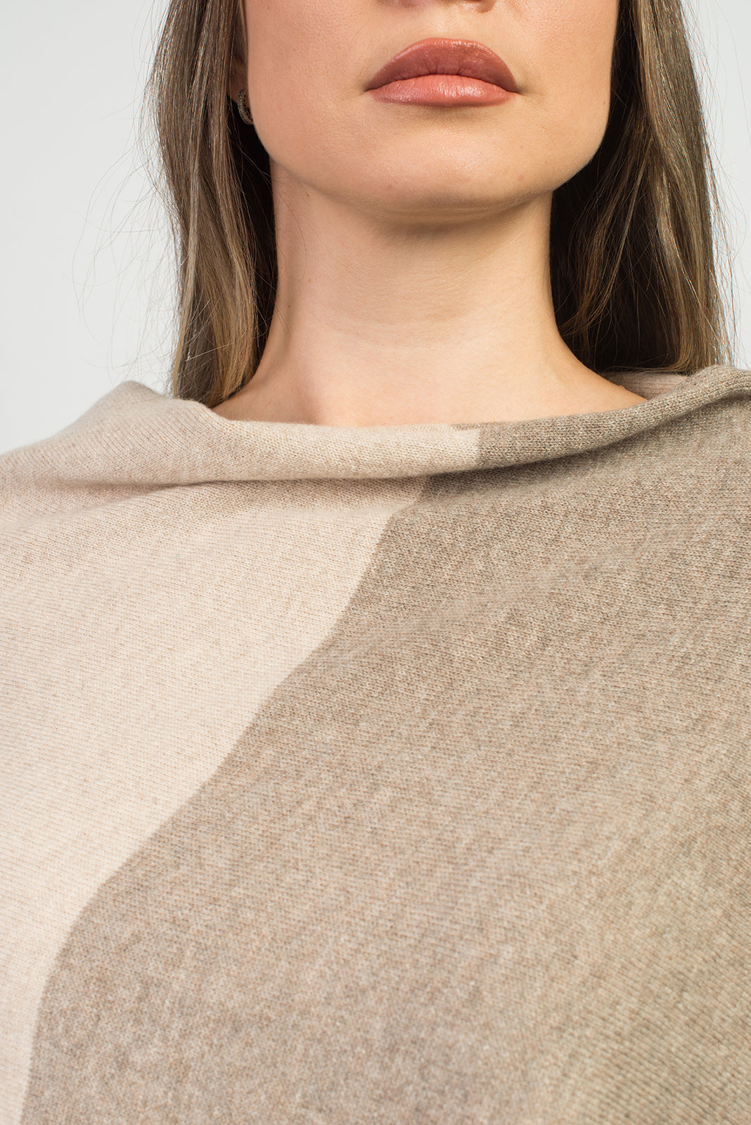 Étole bicolore femme 100 % cachemire, coloris Vison-Beige, vue 4 | Dalle Piane Cashmere