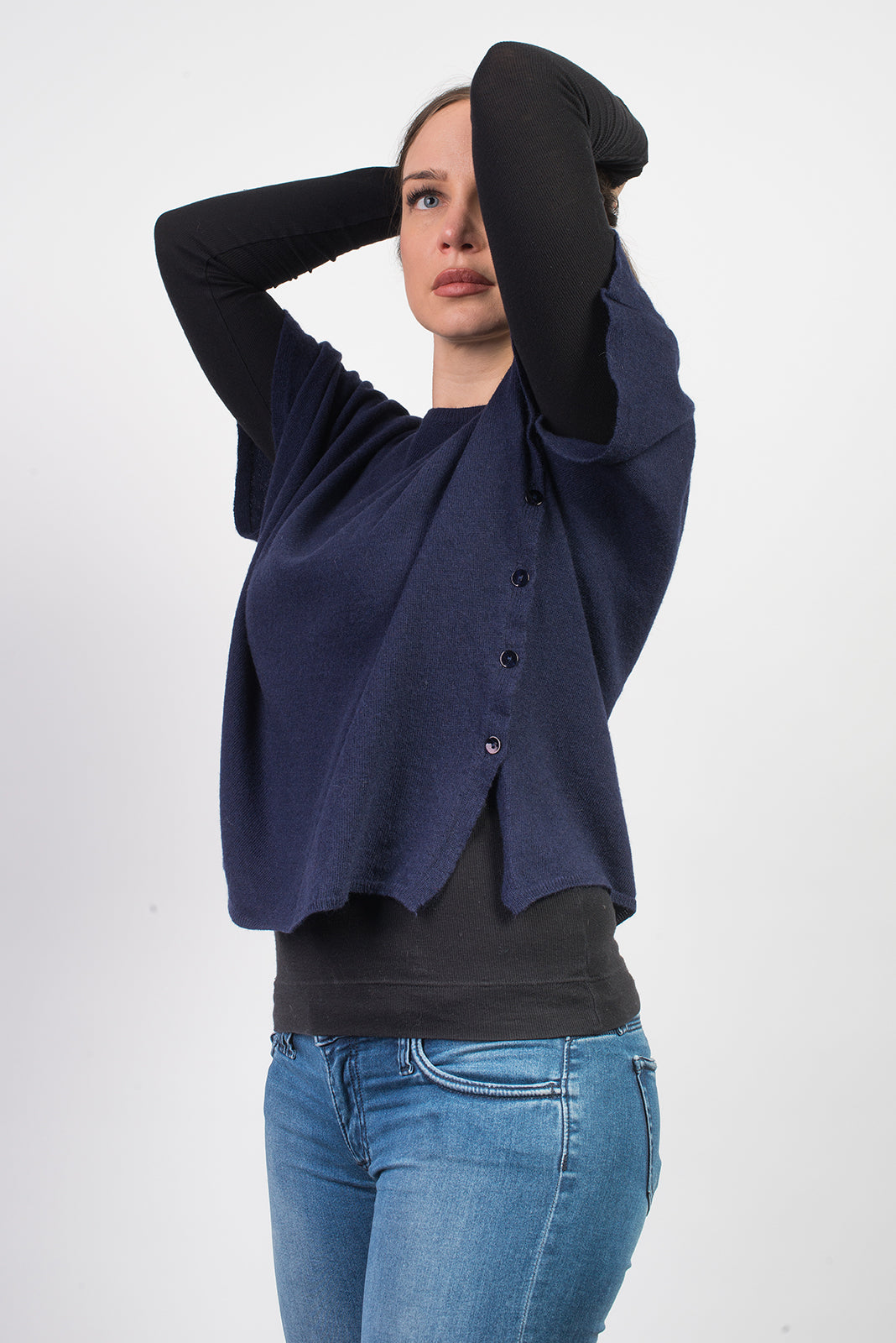 Pull col rond à boutons femme mélange cachemire, coloris Bleu, vue 2 | Dalle Piane Cashmere