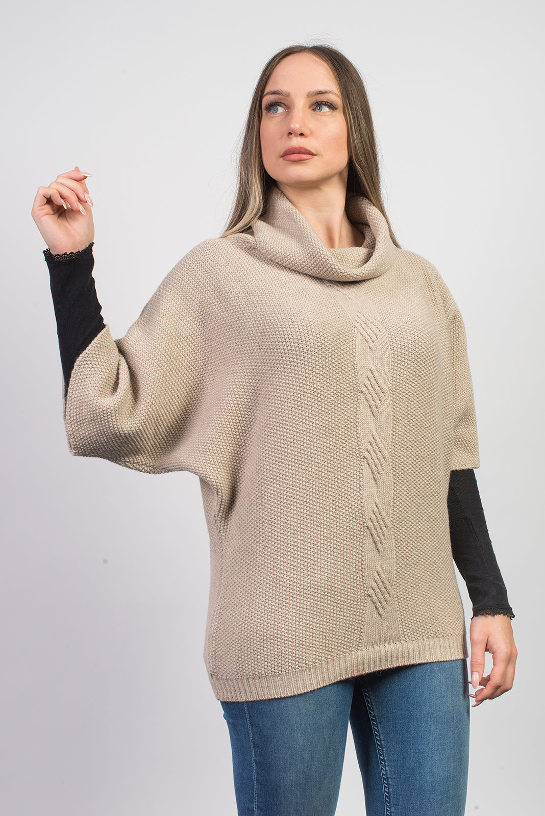 Maglia con treccia in misto cashmere, colore Beige, vista 2 | Dalle Piane Cashmere