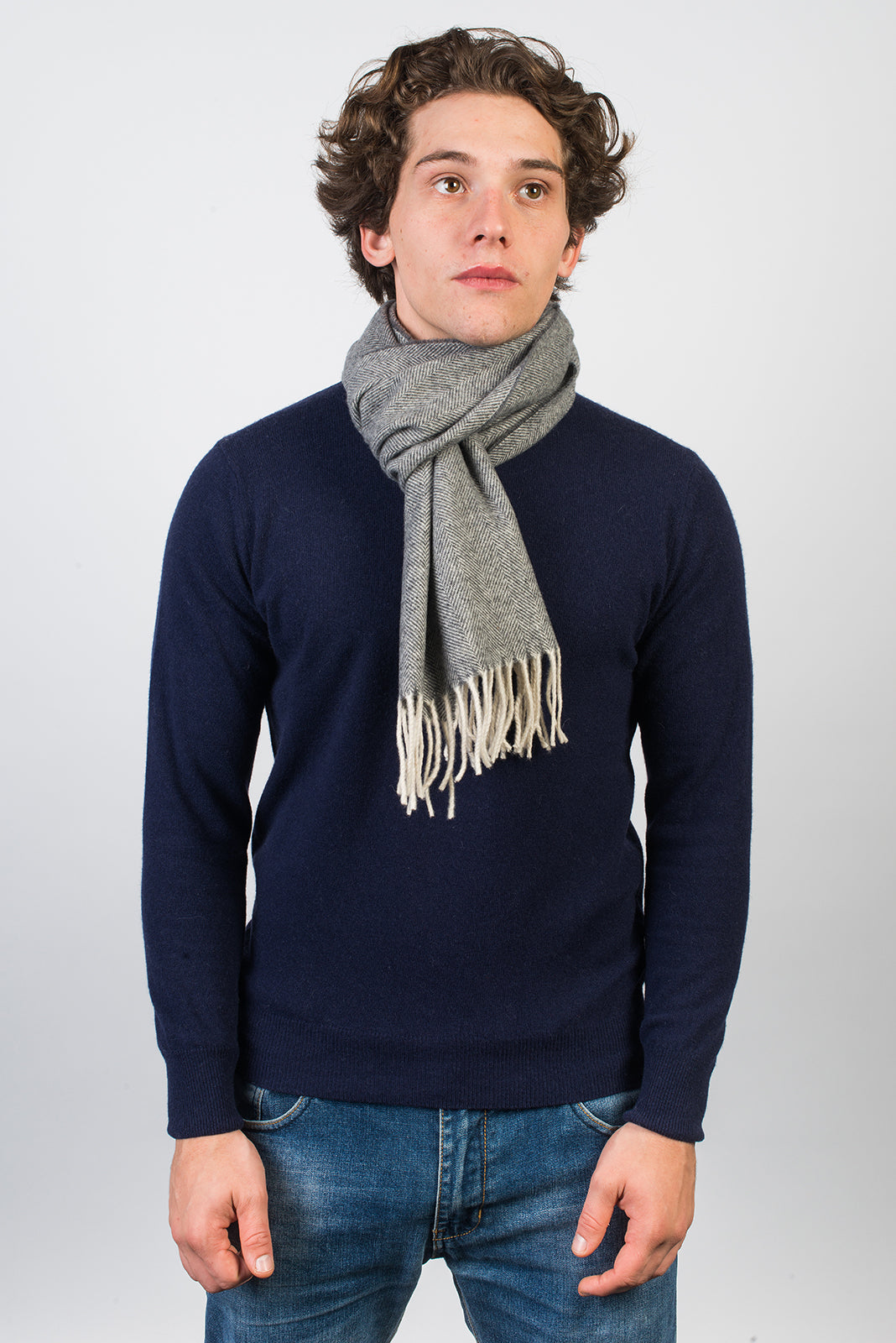 Écharpe à chevrons laine et cachemire, coloris Gris foncé, vue 3 | Dalle Piane Cashmere