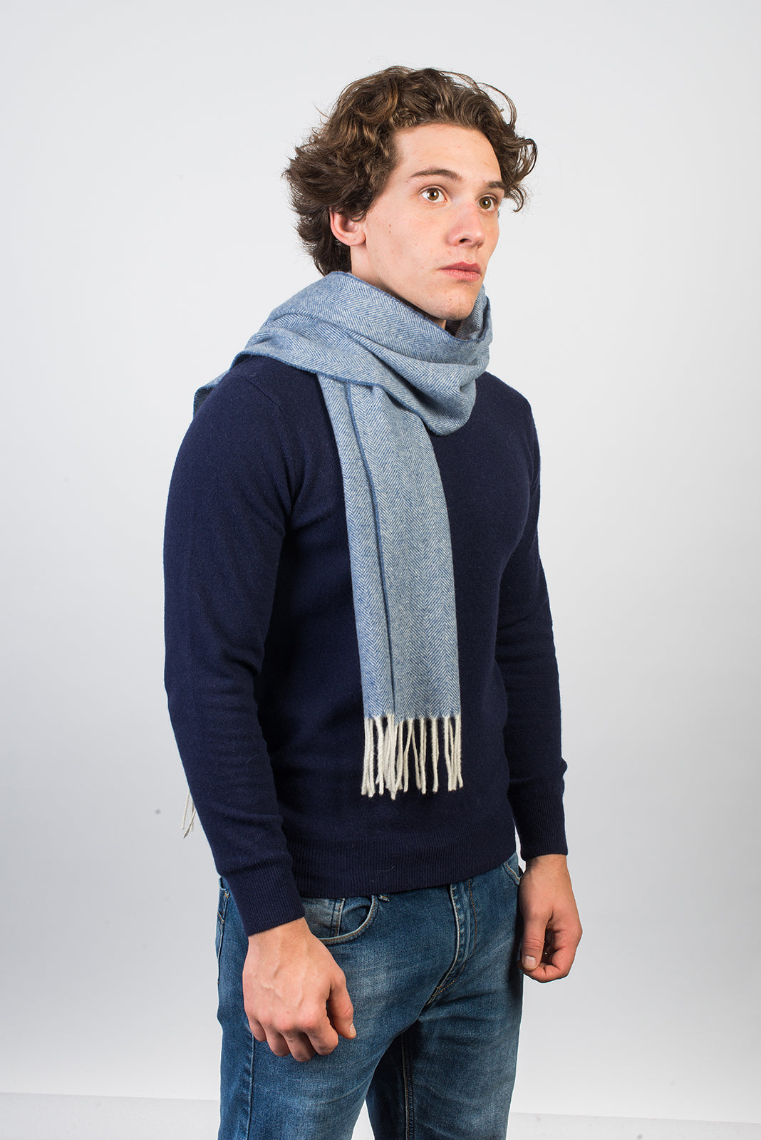 Écharpe à chevrons laine et cachemire, coloris Ciel, vue 2 | Dalle Piane Cashmere