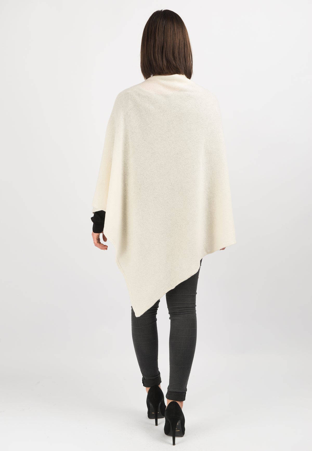 Poncho 100% Cashmere, colore Crema, vista 3 | Dalle Piane Cashmere
