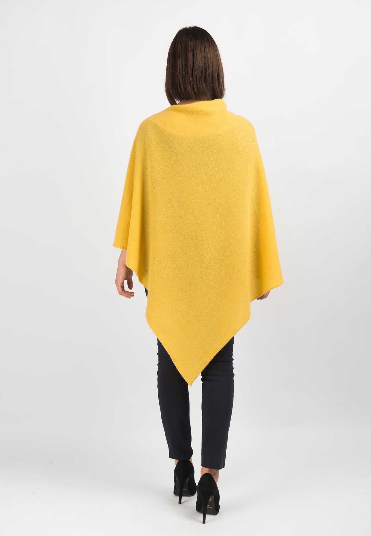 Poncho 100% Cashmere, colore Giallo, vista 3 | Dalle Piane Cashmere
