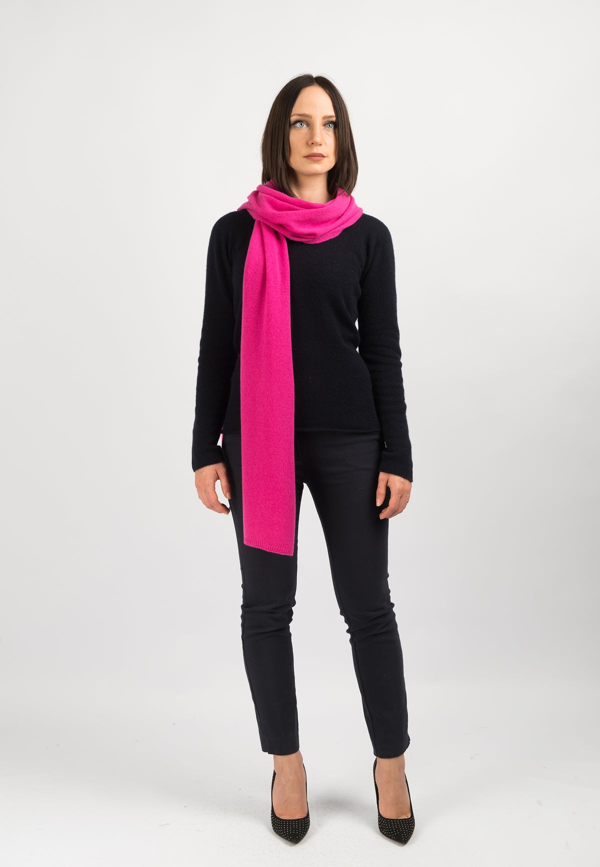 Écharpe large femme 100 % cachemire, coloris Fuchsia, vue 3 | Dalle Piane Cashmere