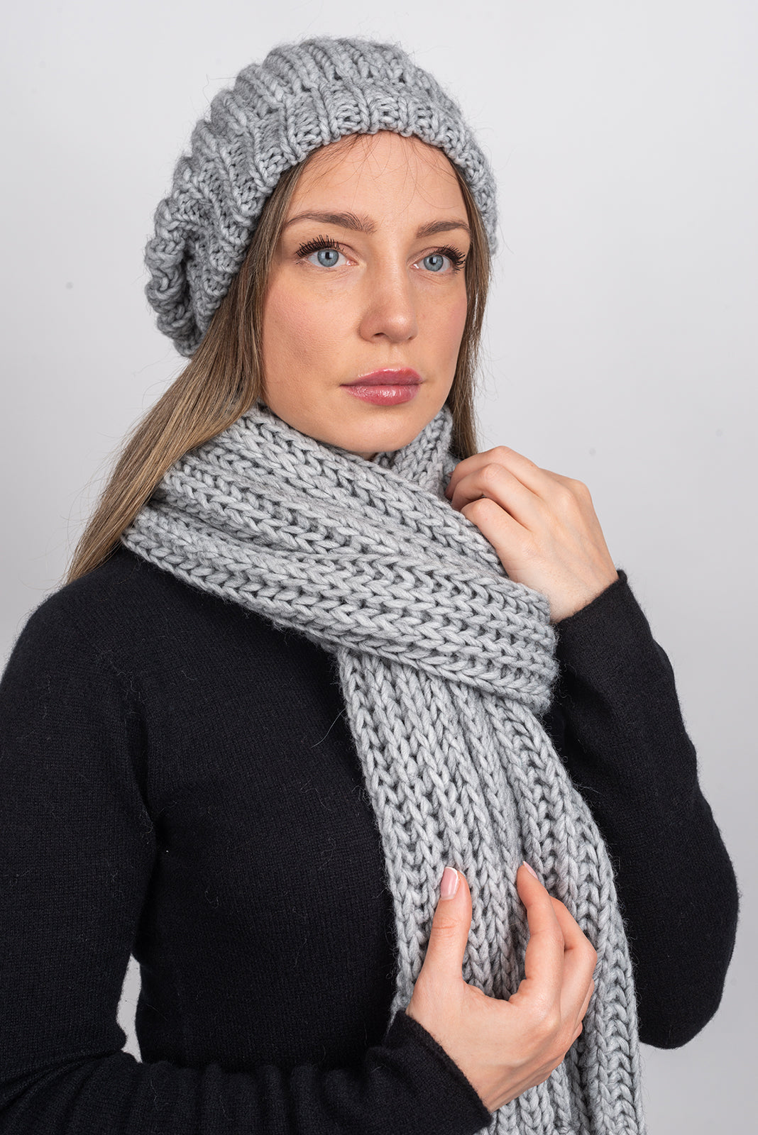 Bonnet côtes anglaises laine et alpaga, coloris Gris, vue 4 | Dalle Piane Cashmere