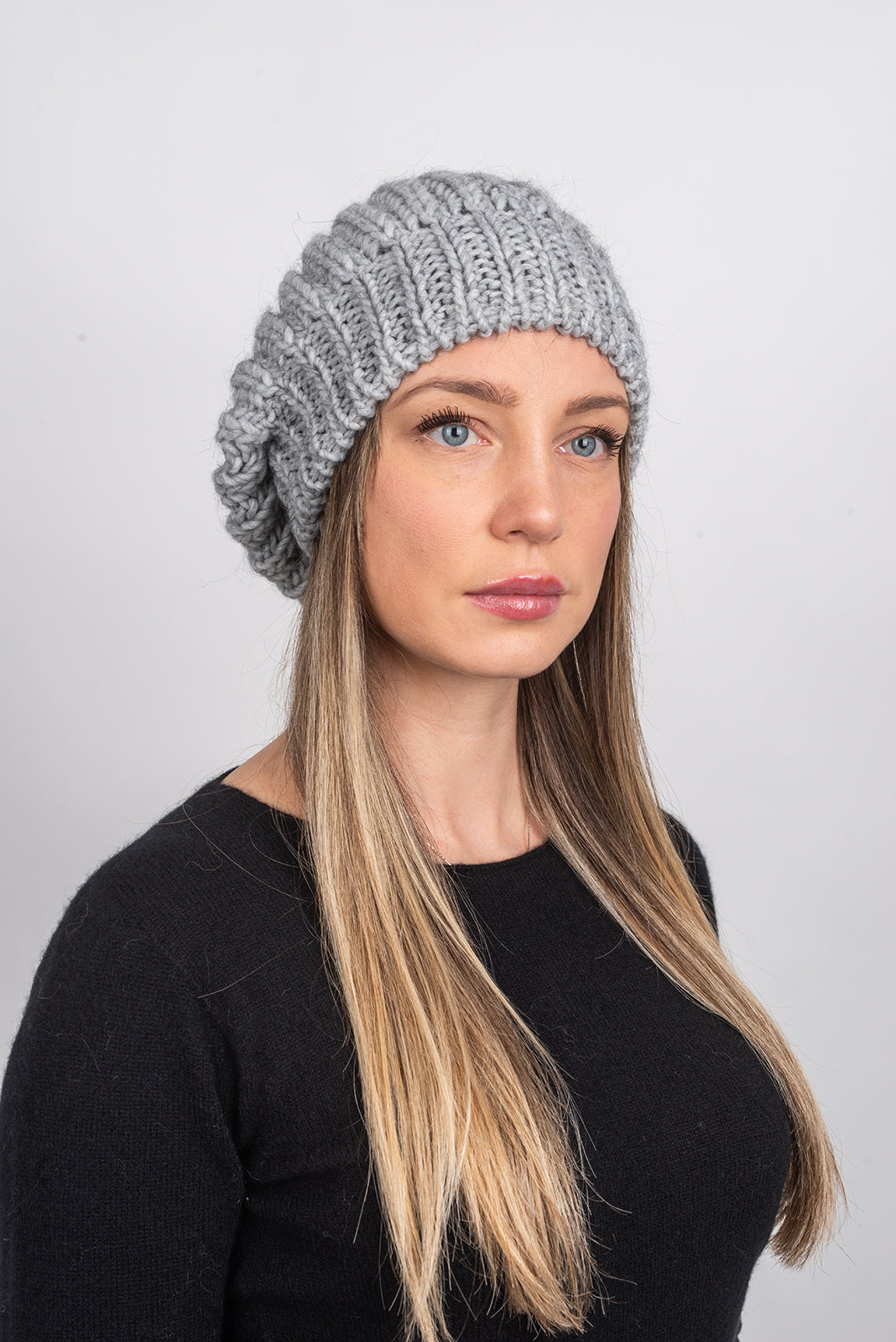 Bonnet côtes anglaises laine et alpaga, coloris Gris, vue 2 | Dalle Piane Cashmere