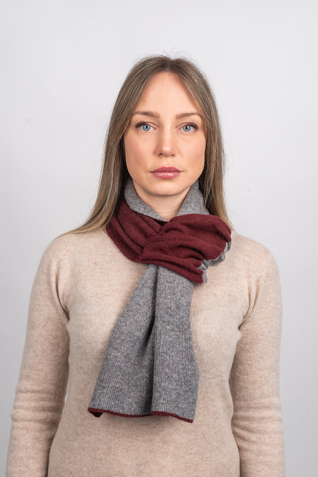 Tour de cou mixte mélange cachemire, coloris Bordeaux/Gris, vue 3 | Dalle Piane Cashmere
