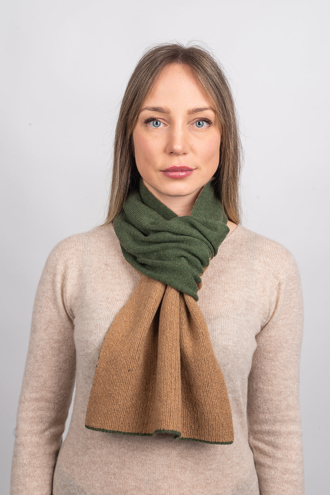 Tour de cou mixte mélange cachemire, coloris Kaki/Camel, vue 3 | Dalle Piane Cashmere