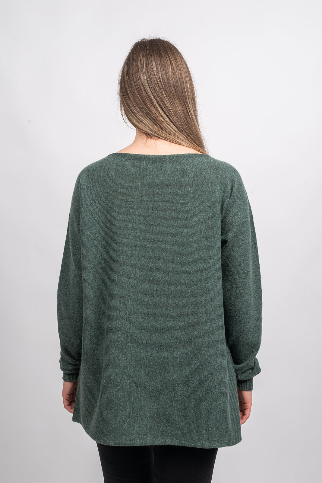 Maxi-pull femme 100 % cachemire, coloris Vert sauge, vue 3 | Dalle Piane Cashmere