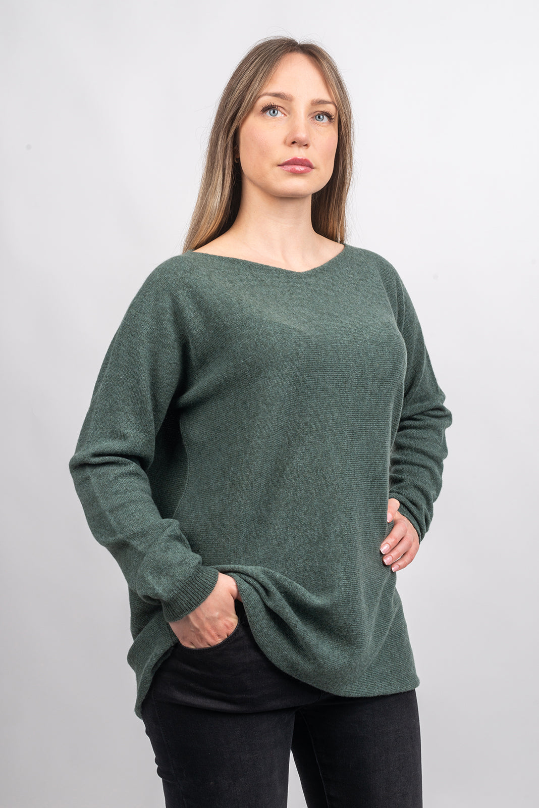 Maxi-pull femme 100 % cachemire, coloris Vert sauge, vue 2 | Dalle Piane Cashmere