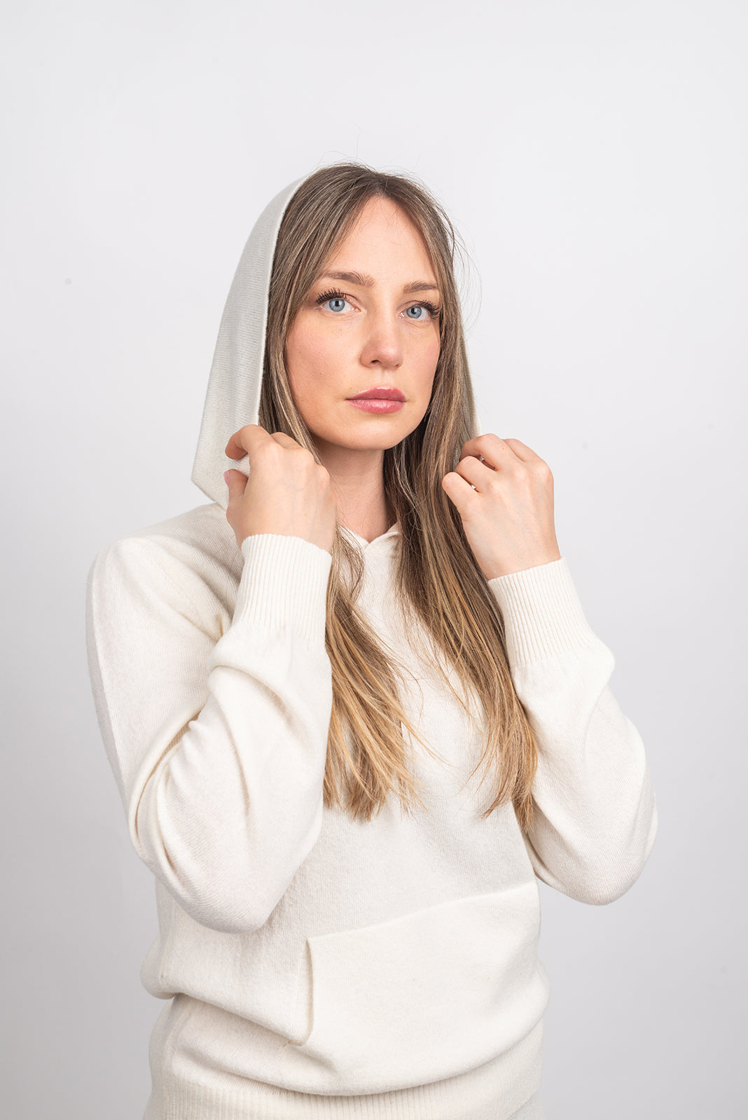 Sweat à capuche femme mélange cachemire, coloris Crème, vue 5 | Dalle Piane Cashmere