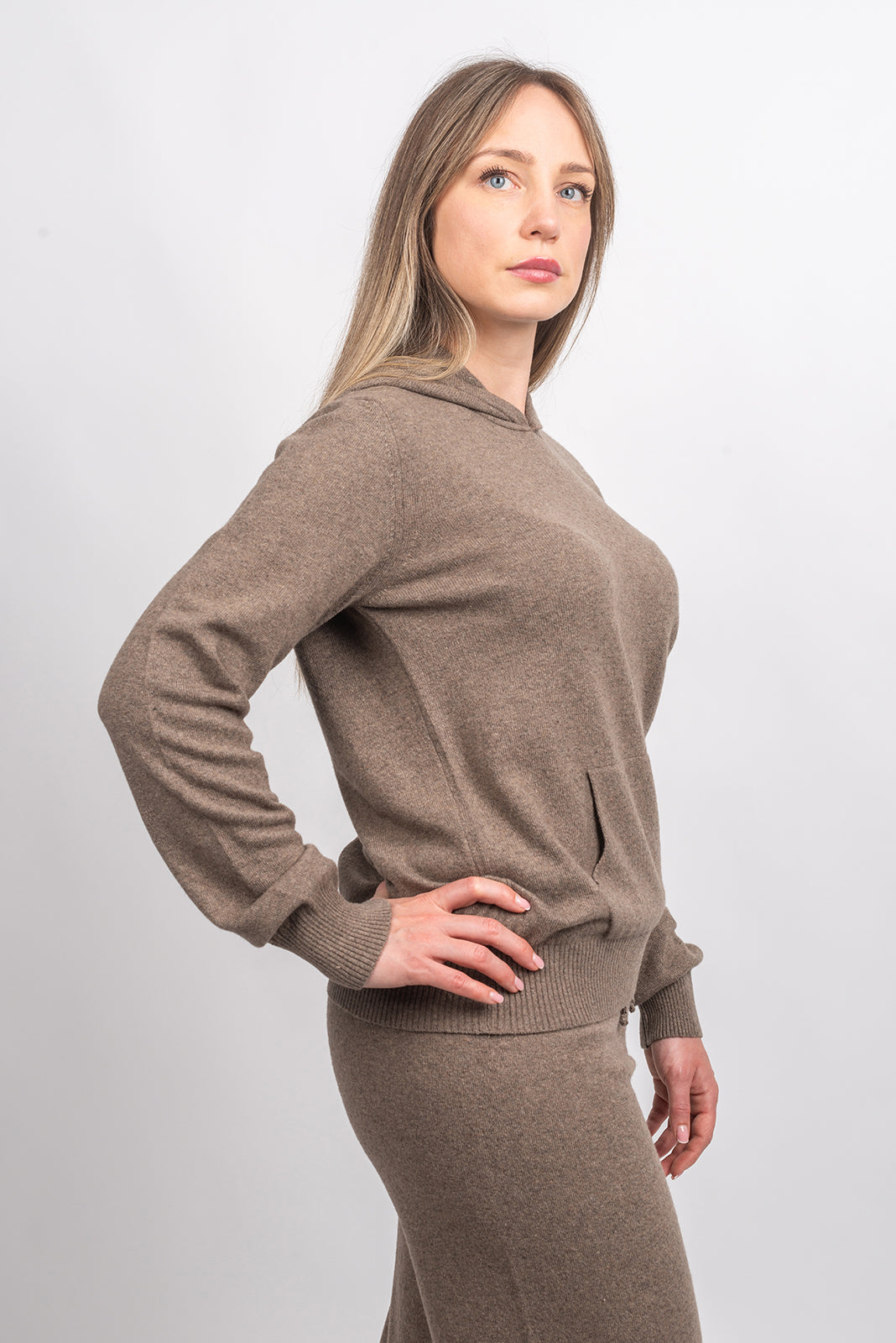 Sweat à capuche femme mélange cachemire, coloris Vison, vue 4 | Dalle Piane Cashmere