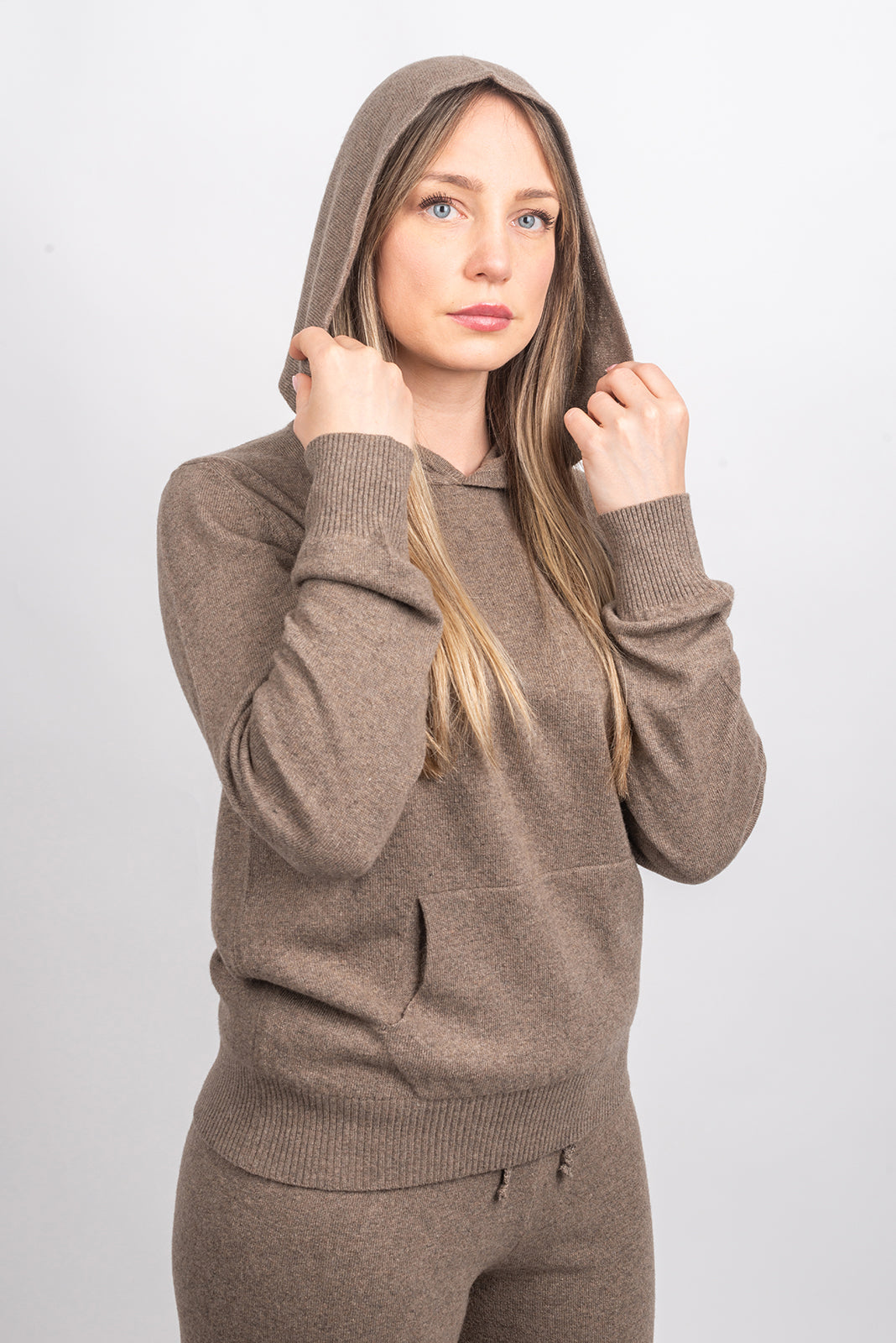 Sweat à capuche femme mélange cachemire, coloris Vison, vue 5 | Dalle Piane Cashmere