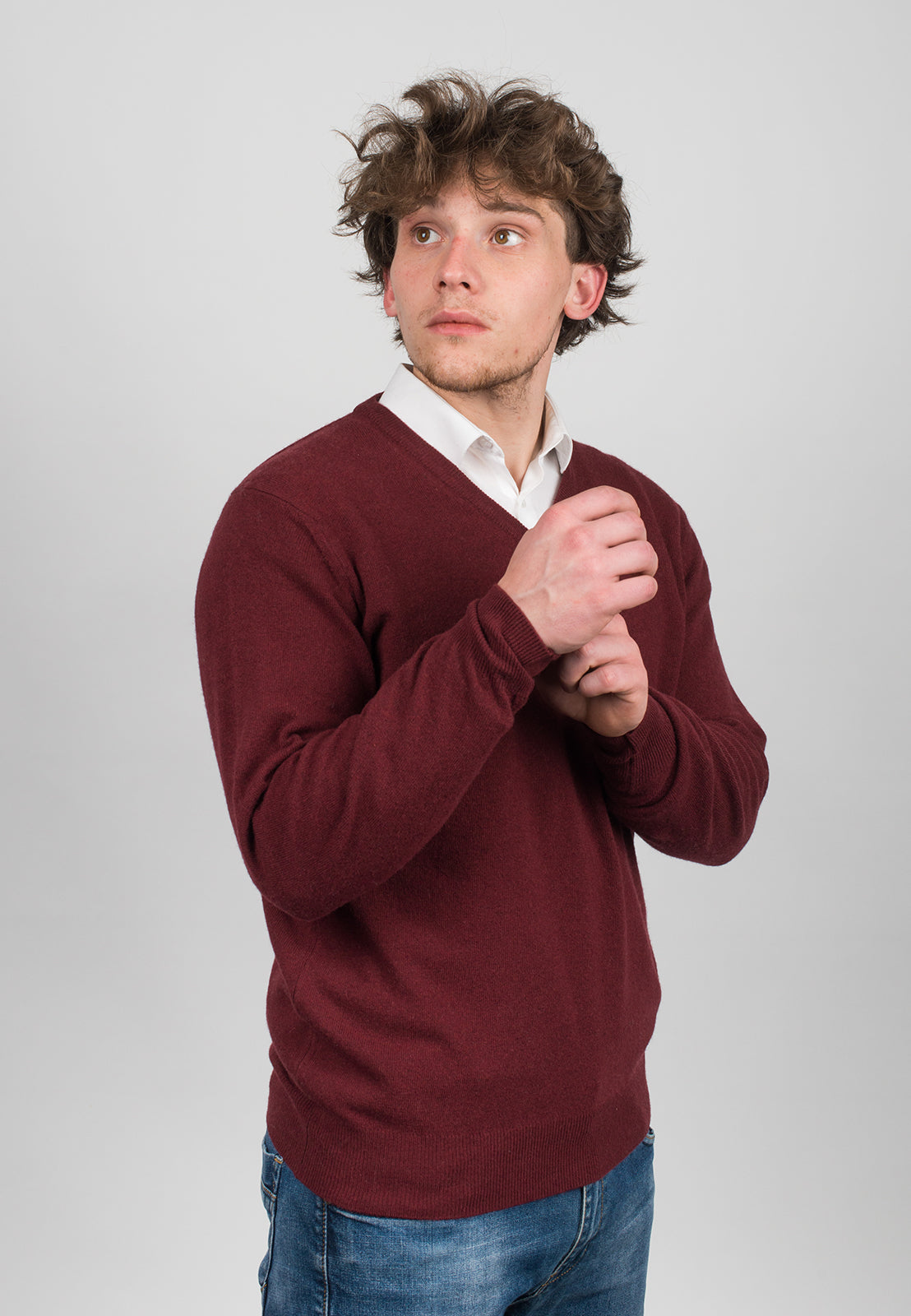Pull col V homme mélange cachemire, coloris Bordeaux, vue 3 | Dalle Piane Cashmere