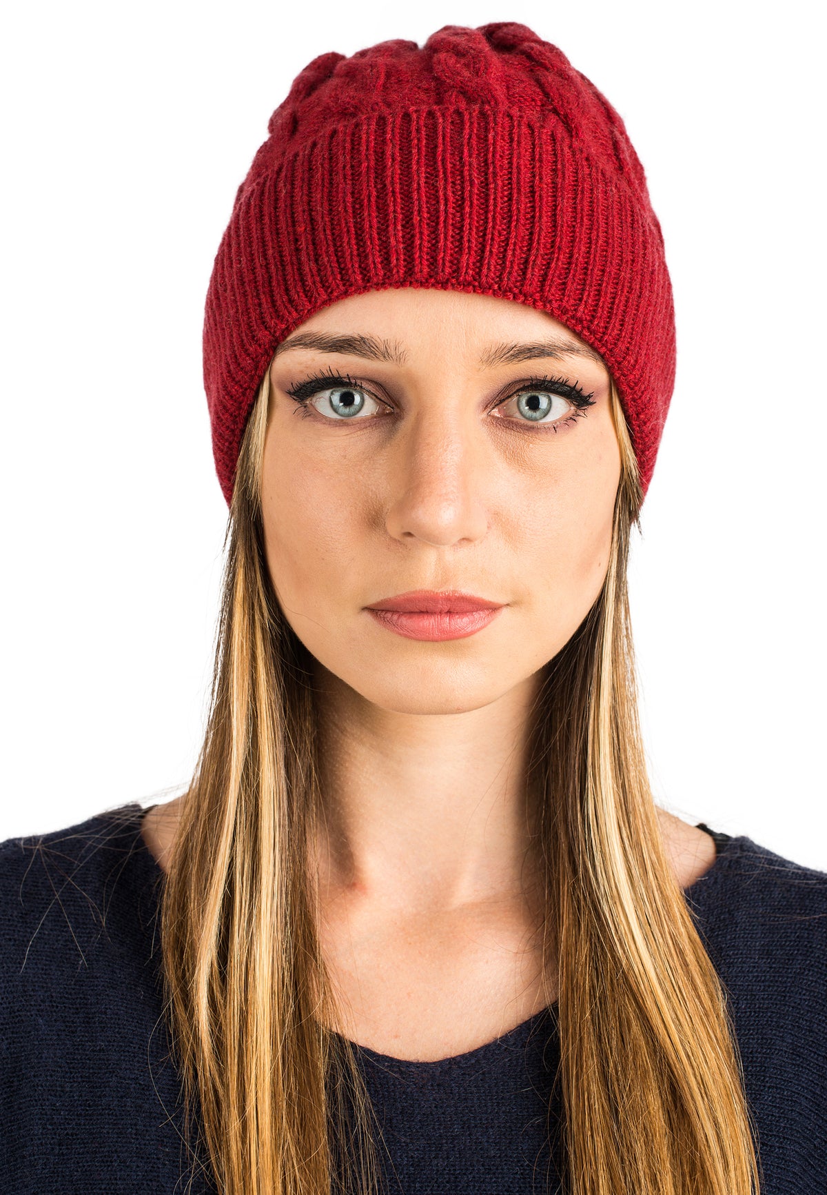 Bonnet à torsades en cachemire régénéré, coloris Rouge | Dalle Piane Cashmere