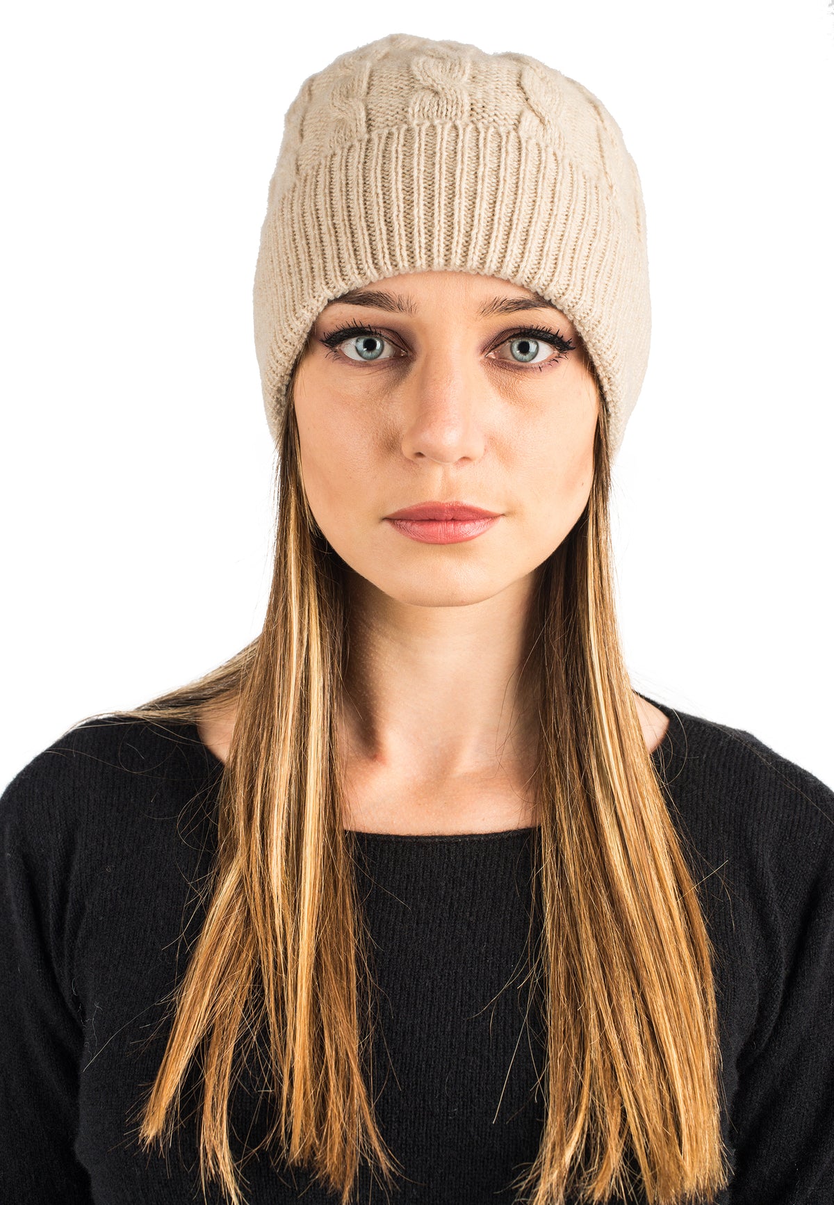 Cappello trecce in cashmere rigenerato, colore Beige | Dalle Piane Cashmere