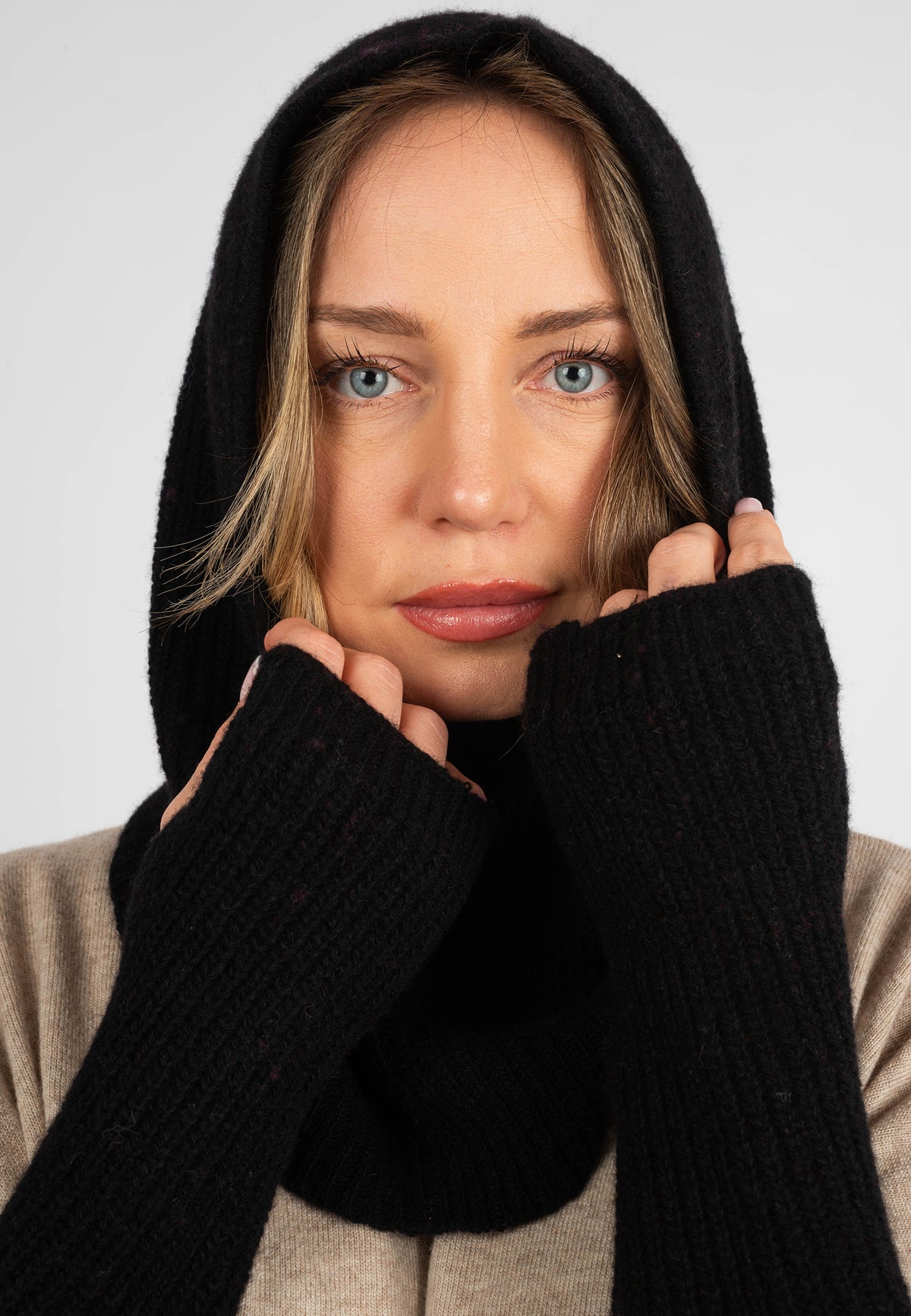 Cagoule mélange cachemire, coloris Noir, vue 3 | Dalle Piane Cashmere