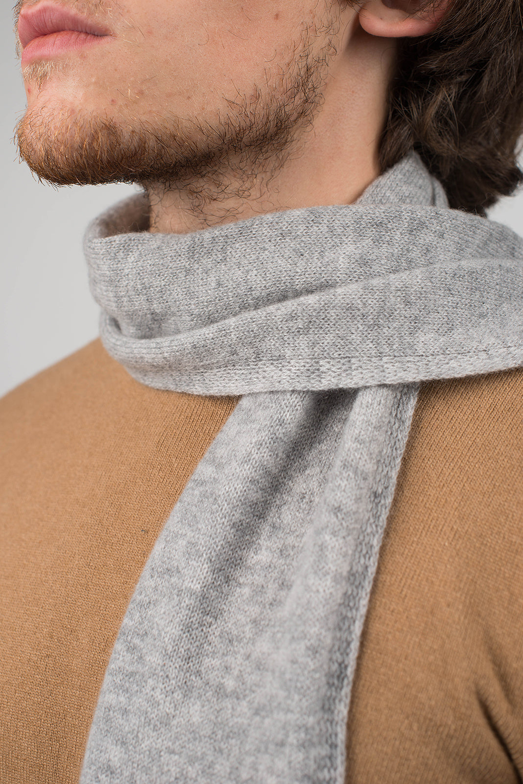 Petite écharpe homme 100 % cachemire, coloris Gris, vue 3 | Dalle Piane Cashmere