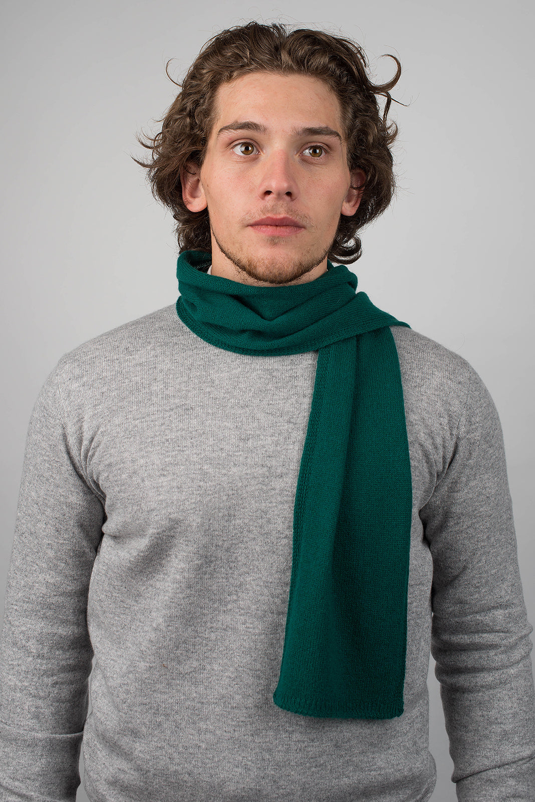 Petite écharpe homme 100 % cachemire, coloris Vert, vue 2 | Dalle Piane Cashmere