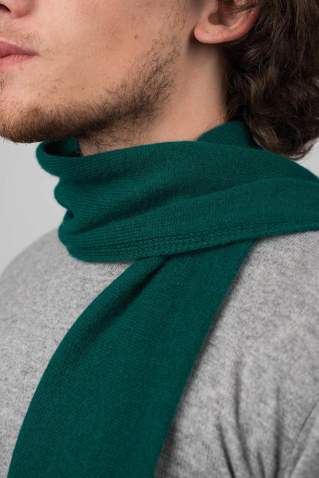 Petite écharpe homme 100 % cachemire, coloris Vert, vue 3 | Dalle Piane Cashmere