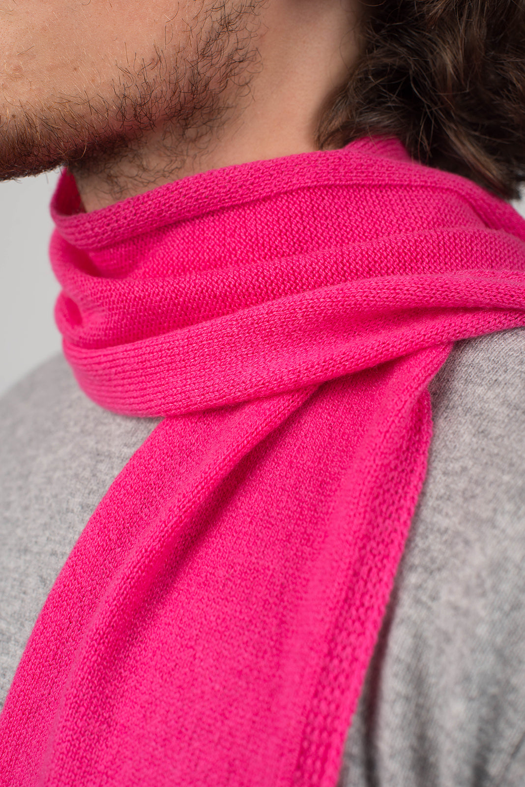 Petite écharpe homme 100 % cachemire, coloris Fuchsia, vue 3 | Dalle Piane Cashmere
