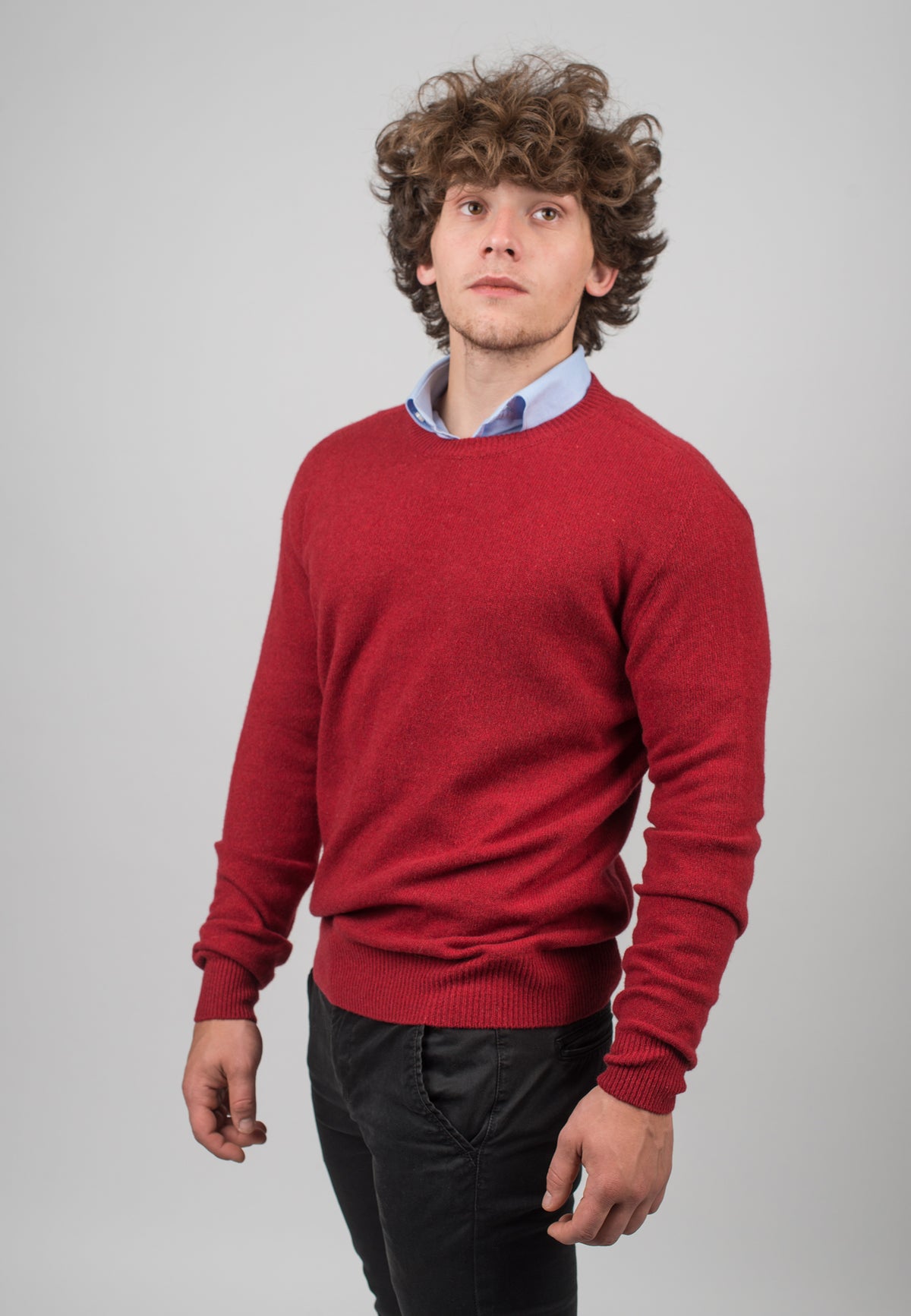 Pull col rond homme en cachemire régénéré, coloris Rouge, vue 2 | Dalle Piane Cashmere