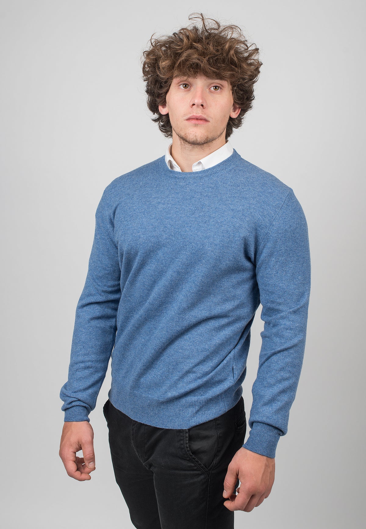 Pull col rond homme 100 % cachemire, coloris Azur, vue 2 | Dalle Piane Cashmere