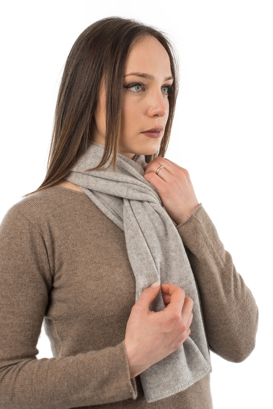 Écharpe mixte 100 % cachemire, coloris Gris, vue 3 | Dalle Piane Cashmere