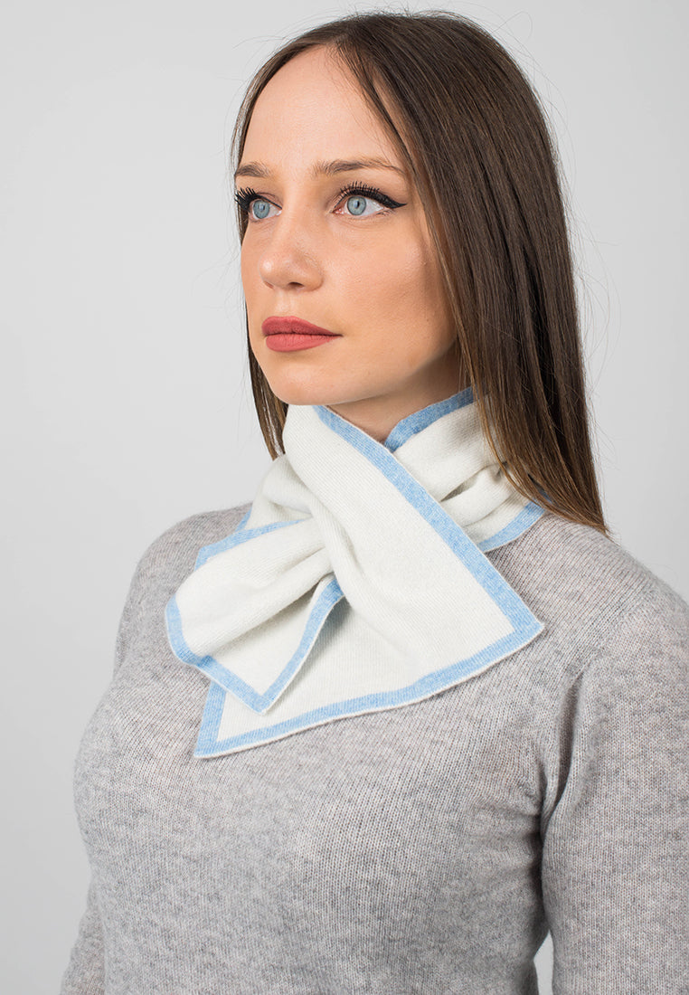 Tour de cou femme 100 % cachemire, coloris Ciel, vue 4 | Dalle Piane Cashmere
