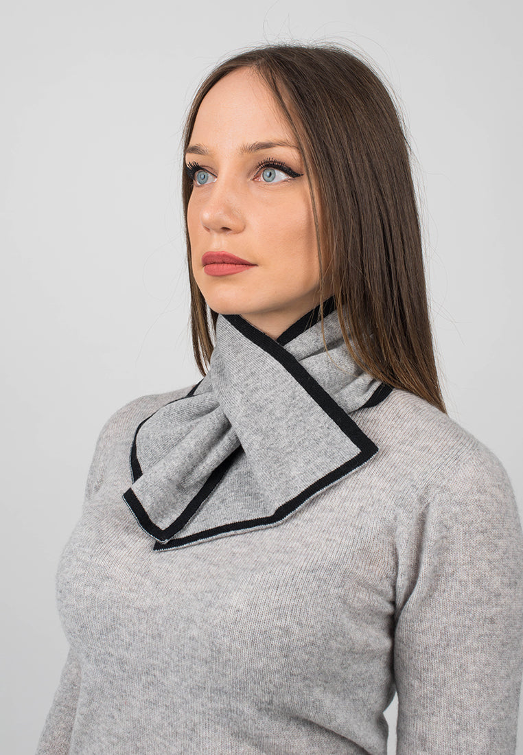 Tour de cou femme 100 % cachemire, coloris Noir, vue 4 | Dalle Piane Cashmere