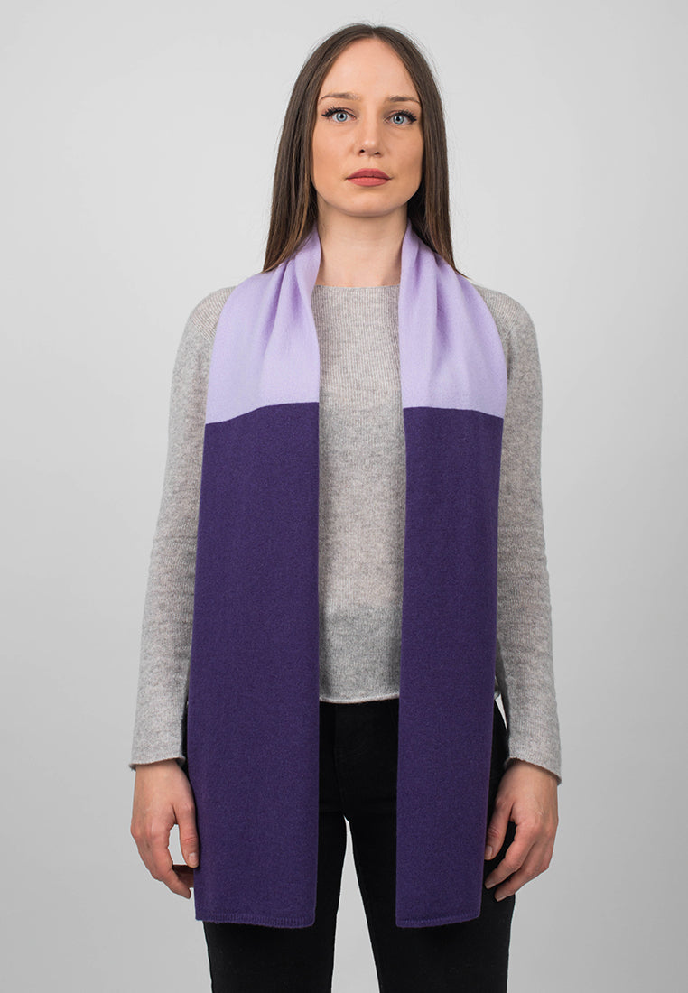 Écharpe femme bicolore 100 % cachemire, coloris Violet-Lilas, vue 2 | Dalle Piane Cashmere