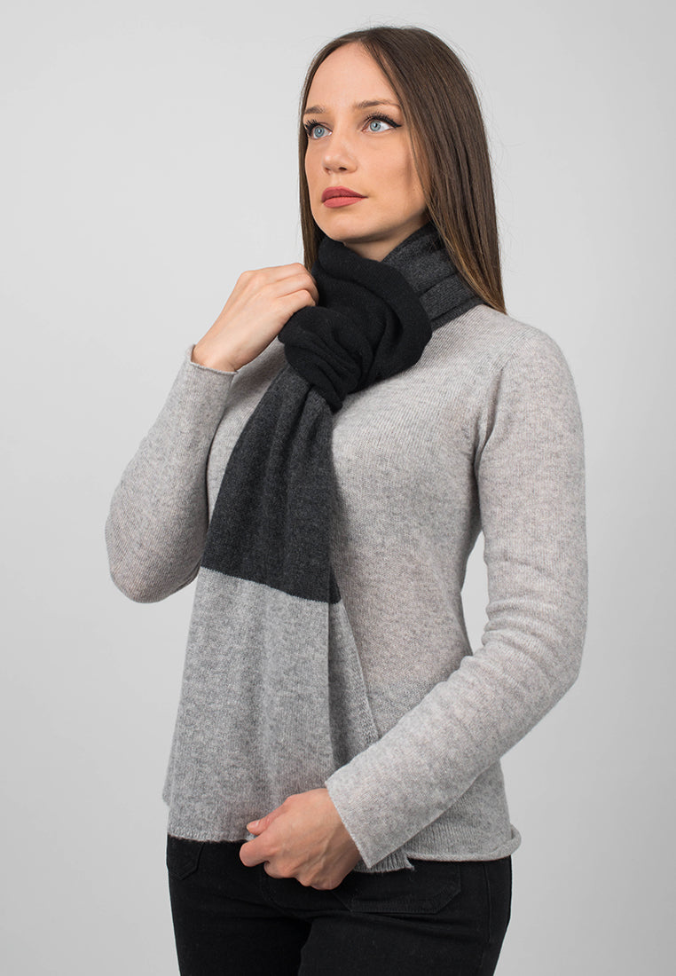Écharpe femme tricolore 100 % cachemire, coloris Noir-Anthracite-Gris, vue 4 | Dalle Piane Cashmere