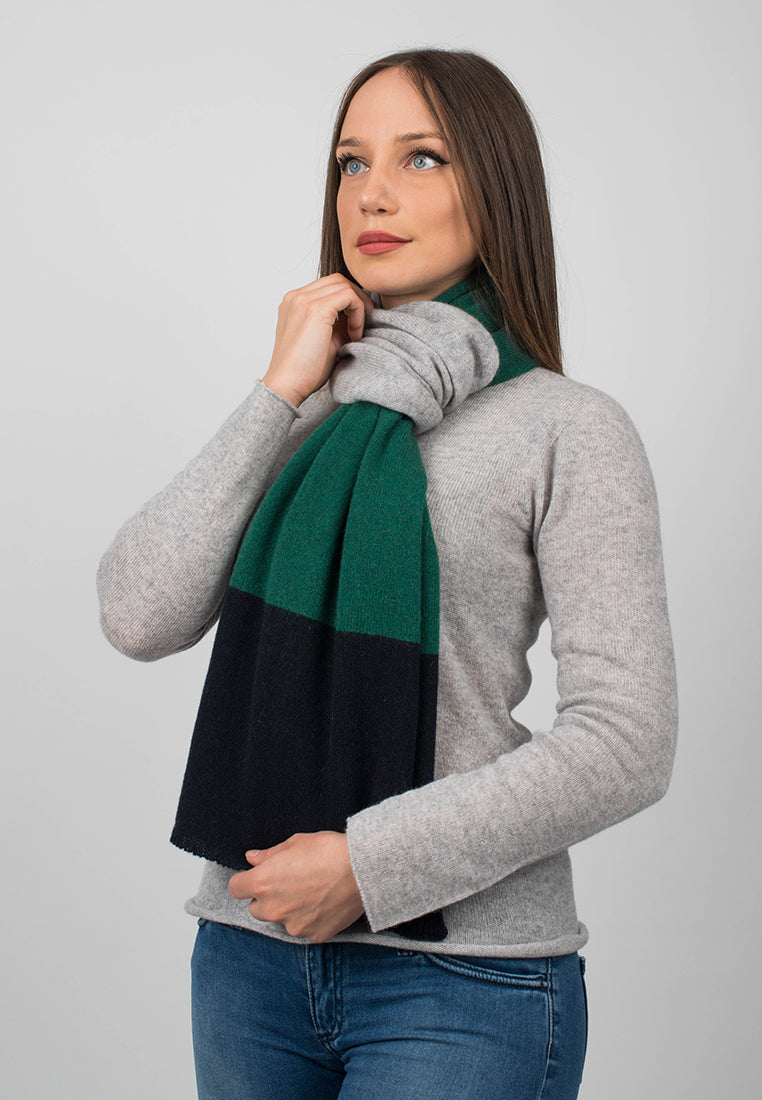 Écharpe femme tricolore 100 % cachemire, coloris Bleu-Vert-Gris, vue 4 | Dalle Piane Cashmere