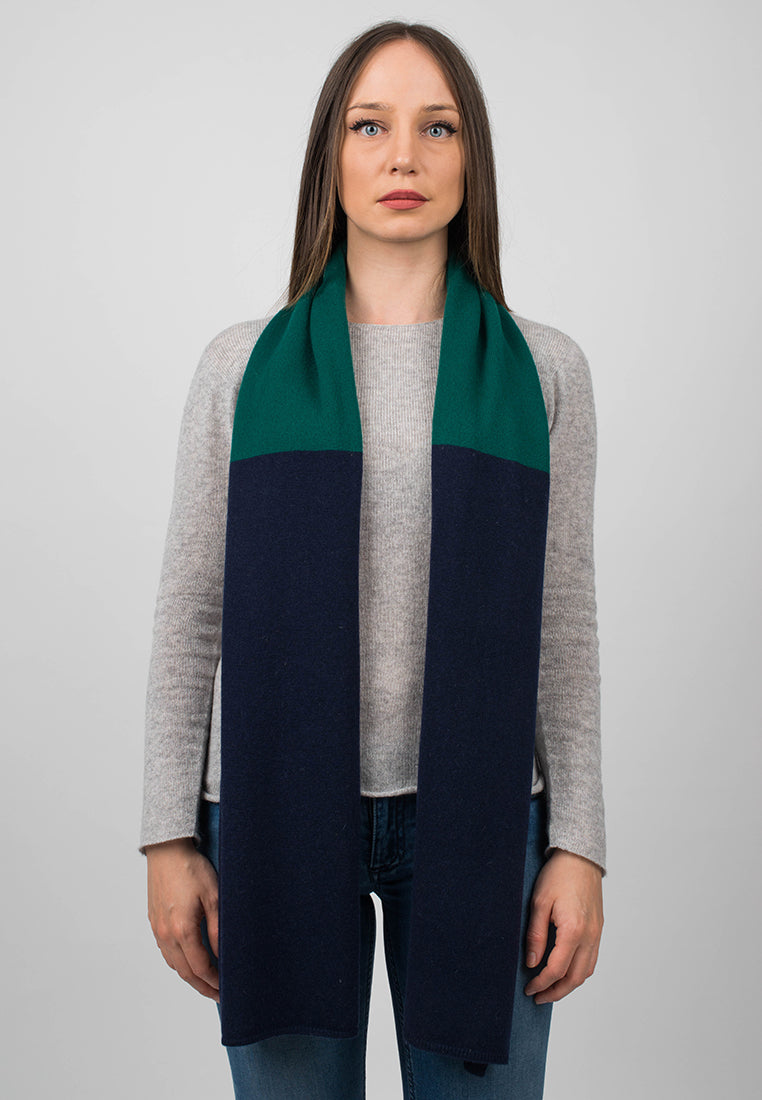 Écharpe femme bicolore 100 % cachemire, coloris Bleu-Vert, vue 2 | Dalle Piane Cashmere