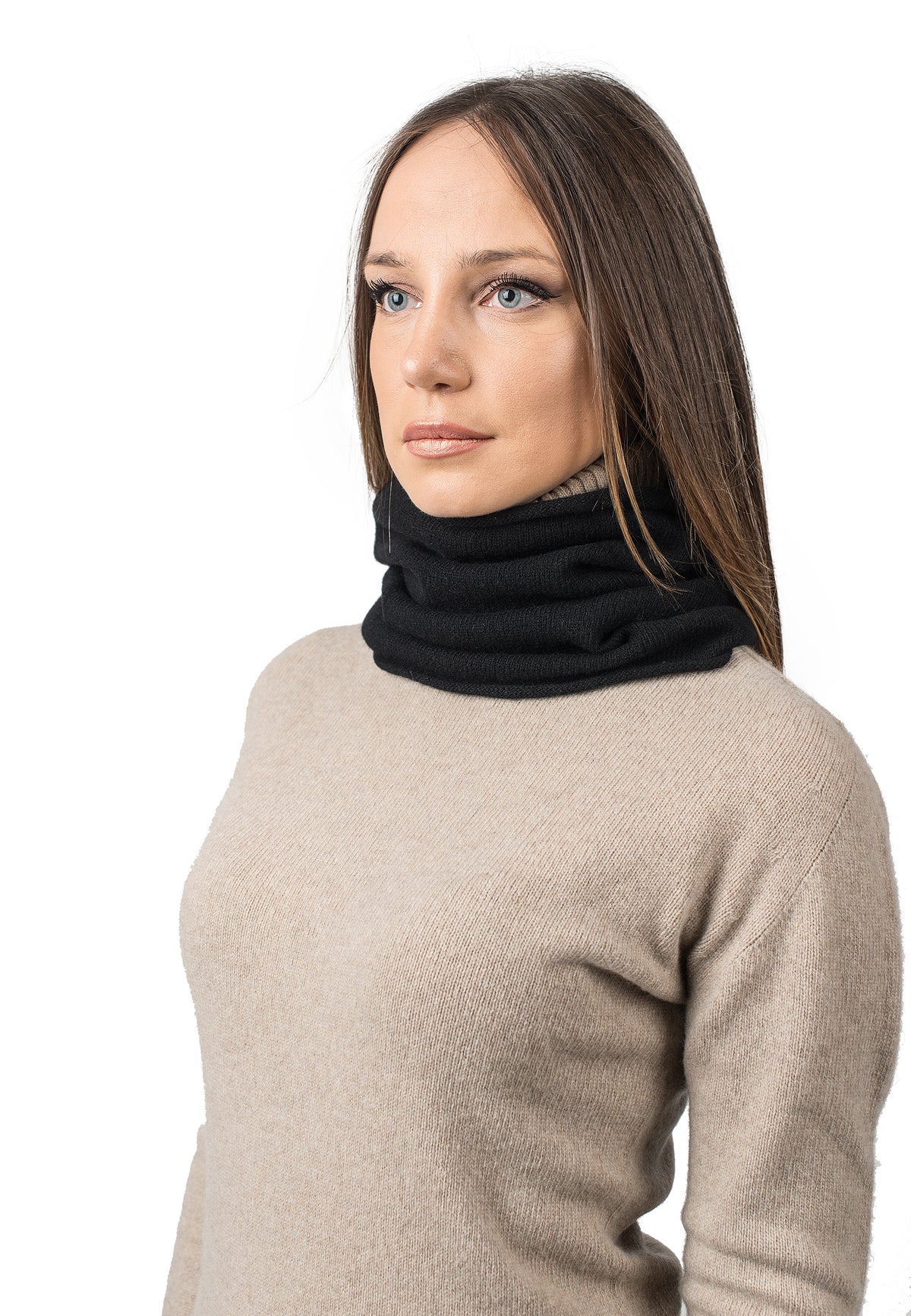 Tour de cou femme en cachemire régénéré, coloris Noir | Dalle Piane Cashmere