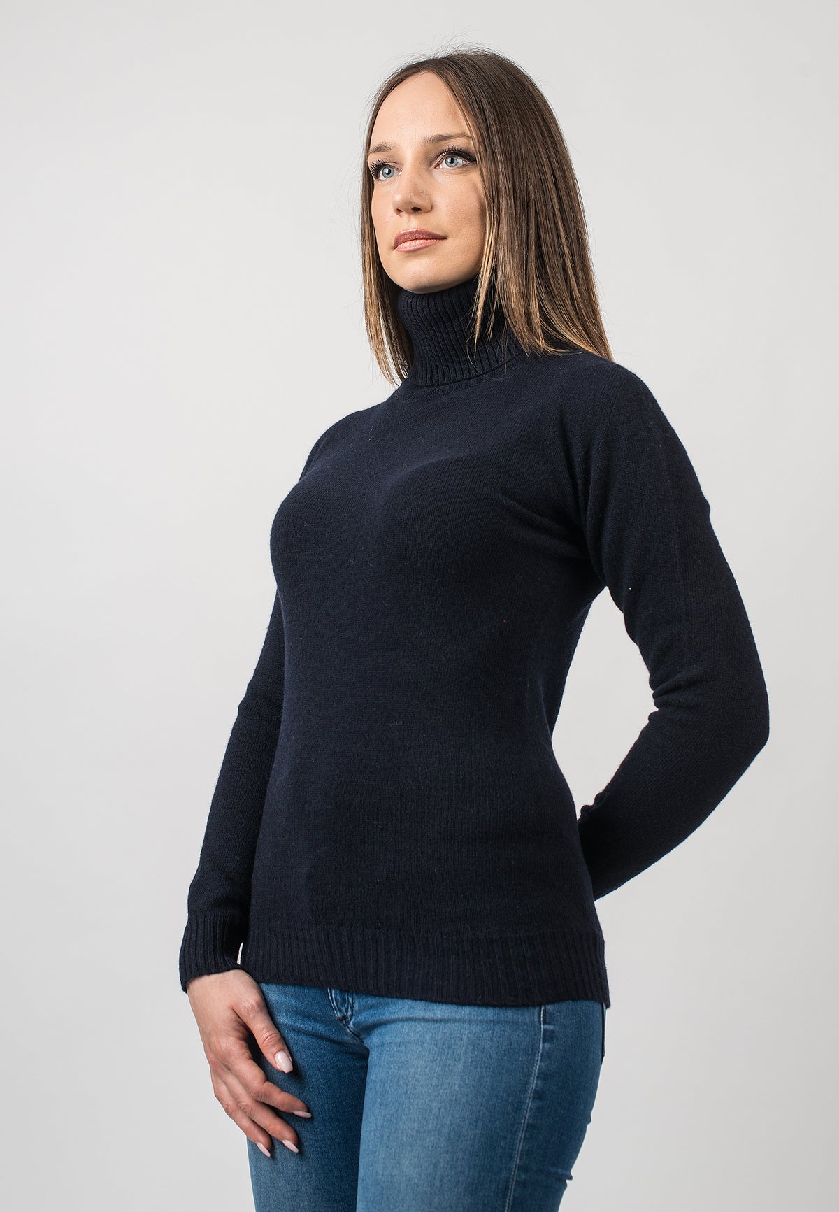 Pull col roulé femme en cachemire régénéré, coloris Bleu, vue 2 | Dalle Piane Cashmere