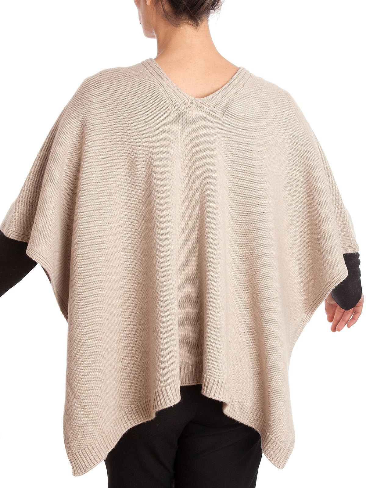 Cape femme à boutons latéraux mélange cachemire, coloris Beige, vue 4 | Dalle Piane Cashmere