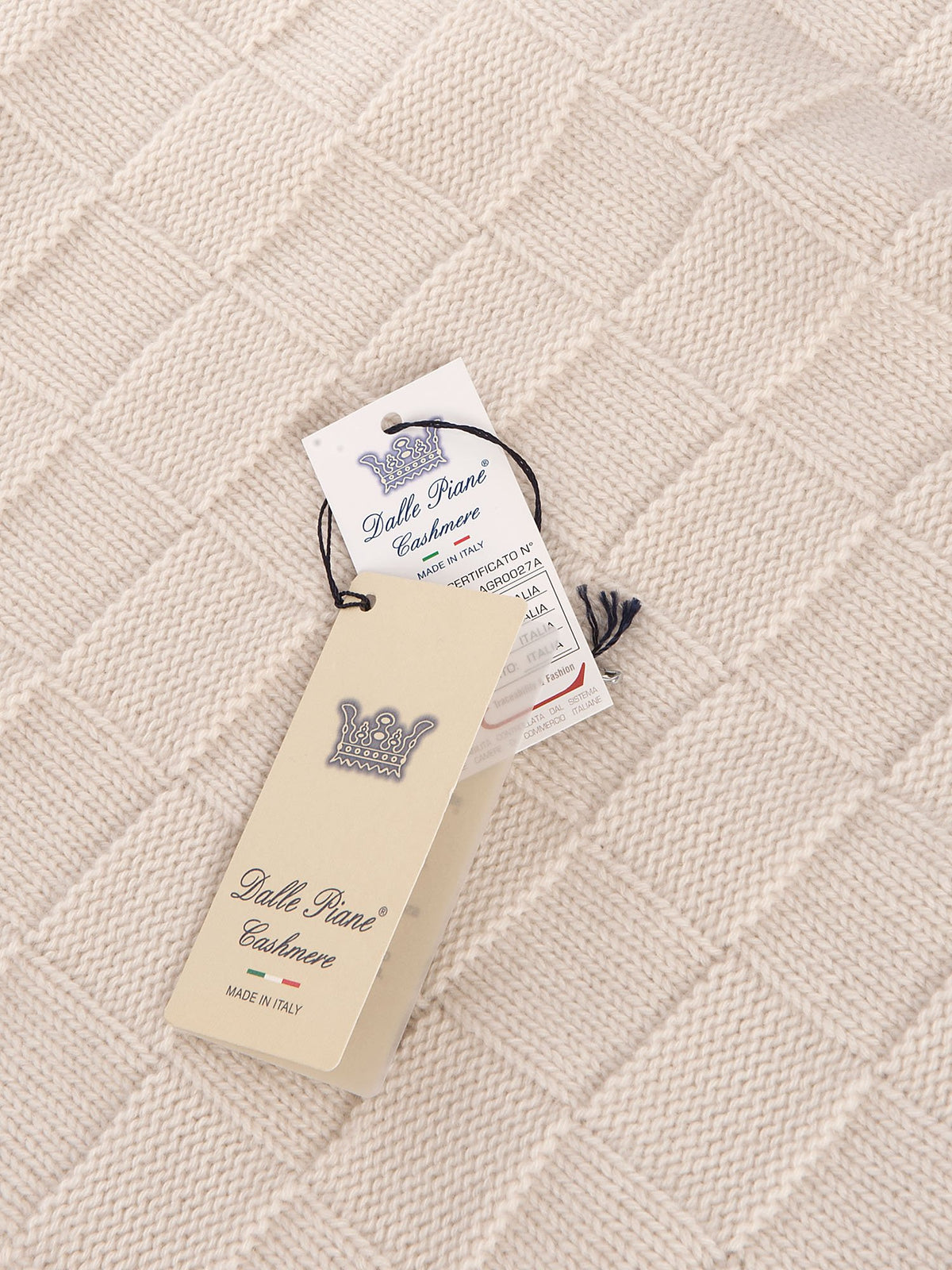 Copertina con bordo 100% Cashmere, colore Crema, vista 4 | Dalle Piane Cashmere
