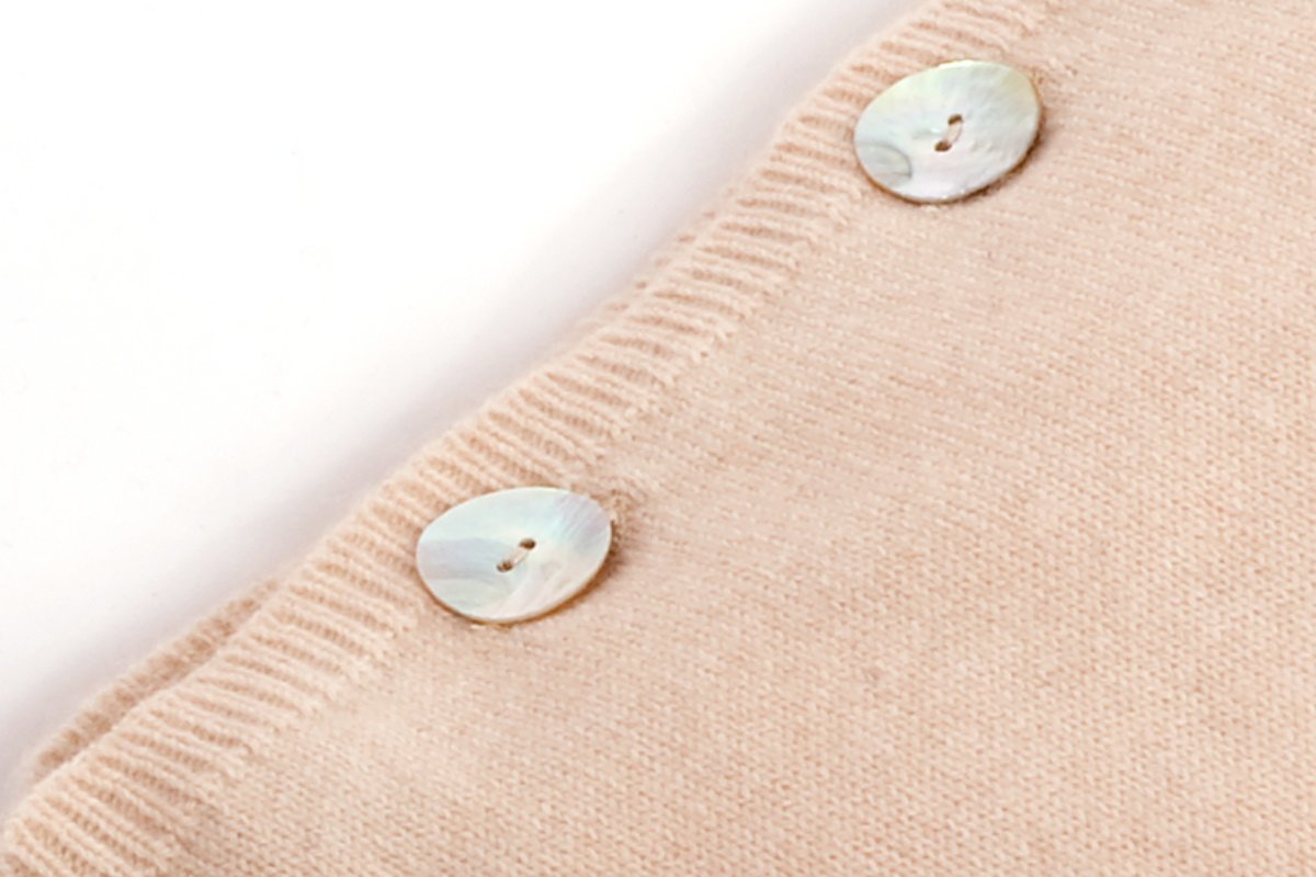 Cuscino con Bottoni 100% Cashmere, colore Beige, vista 2 | Dalle Piane Cashmere