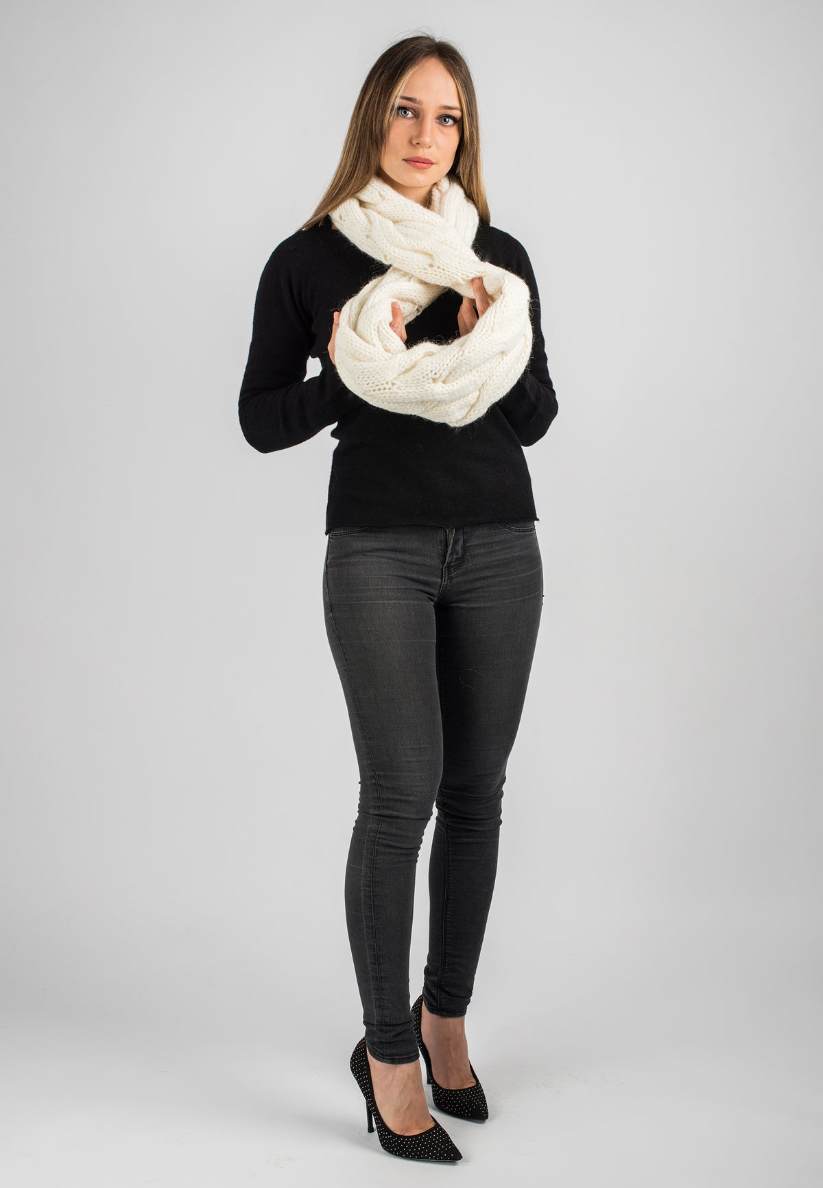 Écharpe à torsades laine et alpaga, coloris Crème, vue 3 | Dalle Piane Cashmere