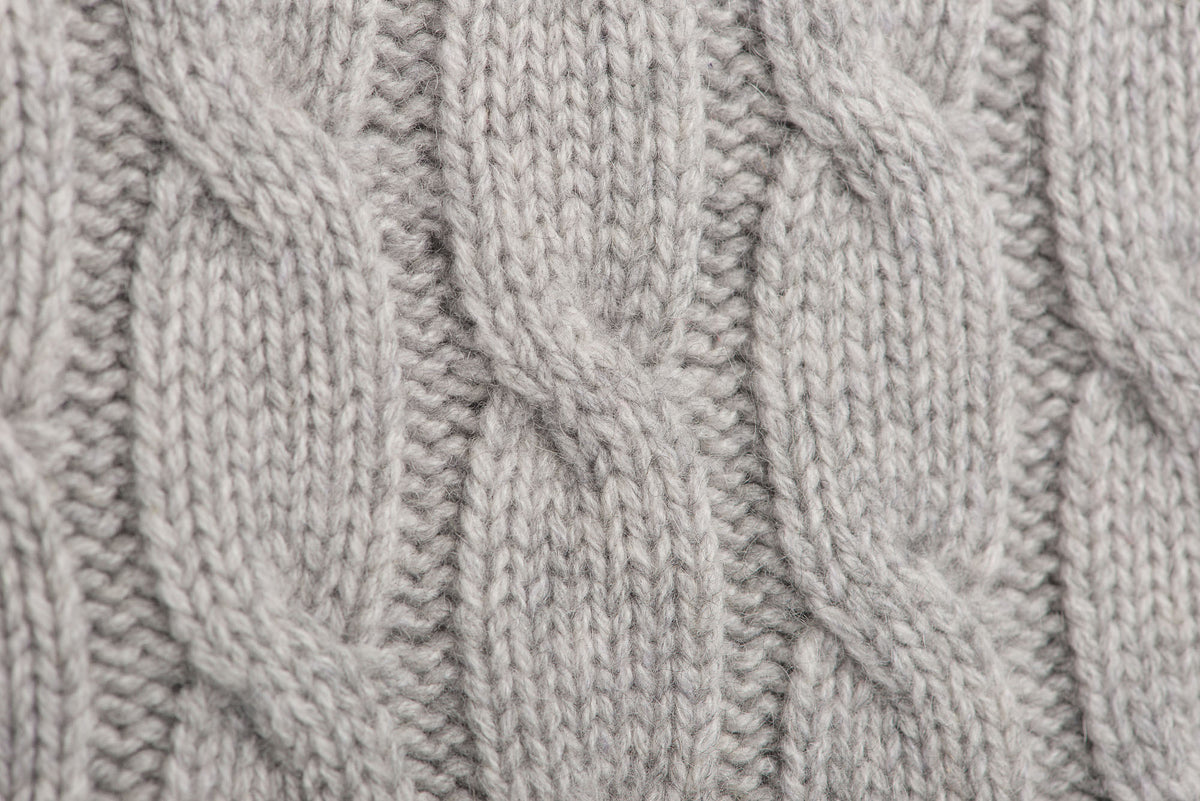 Plaid à torsades 100 % cachemire, coloris Gris, vue 2 | Dalle Piane Cashmere