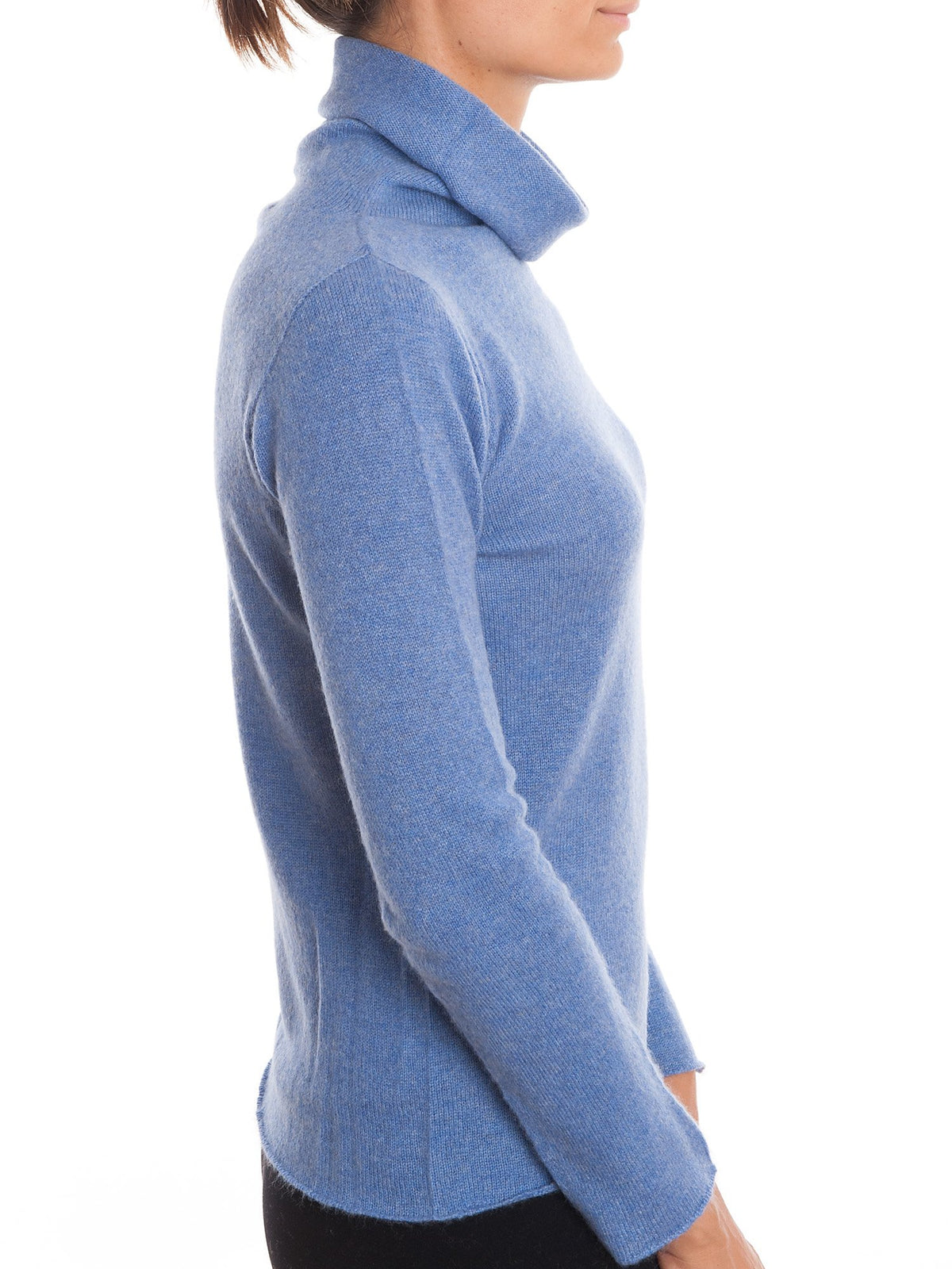 Pull col roulé femme 100 % cachemire, coloris Azur, vue 3 | Dalle Piane Cashmere