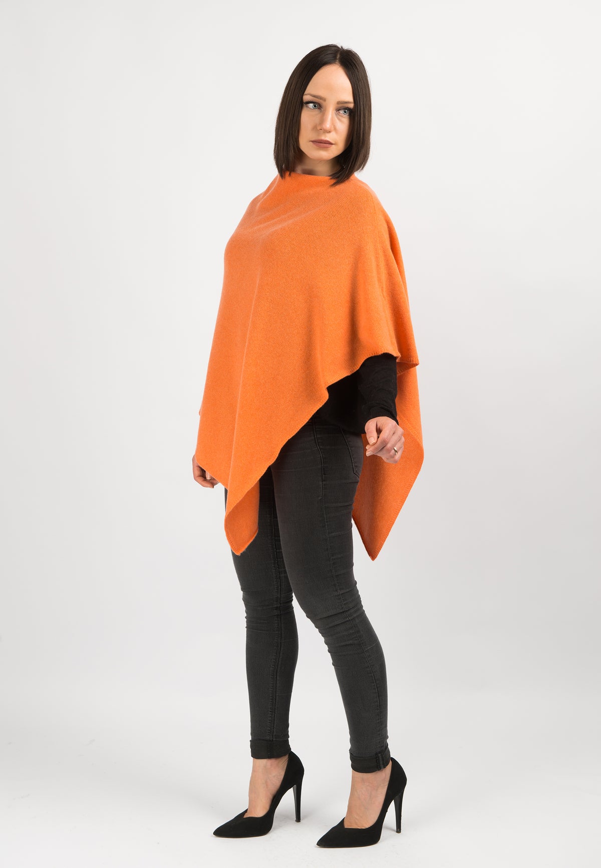 Poncho 100% Cashmere, colore Arancio, vista 2 | Dalle Piane Cashmere