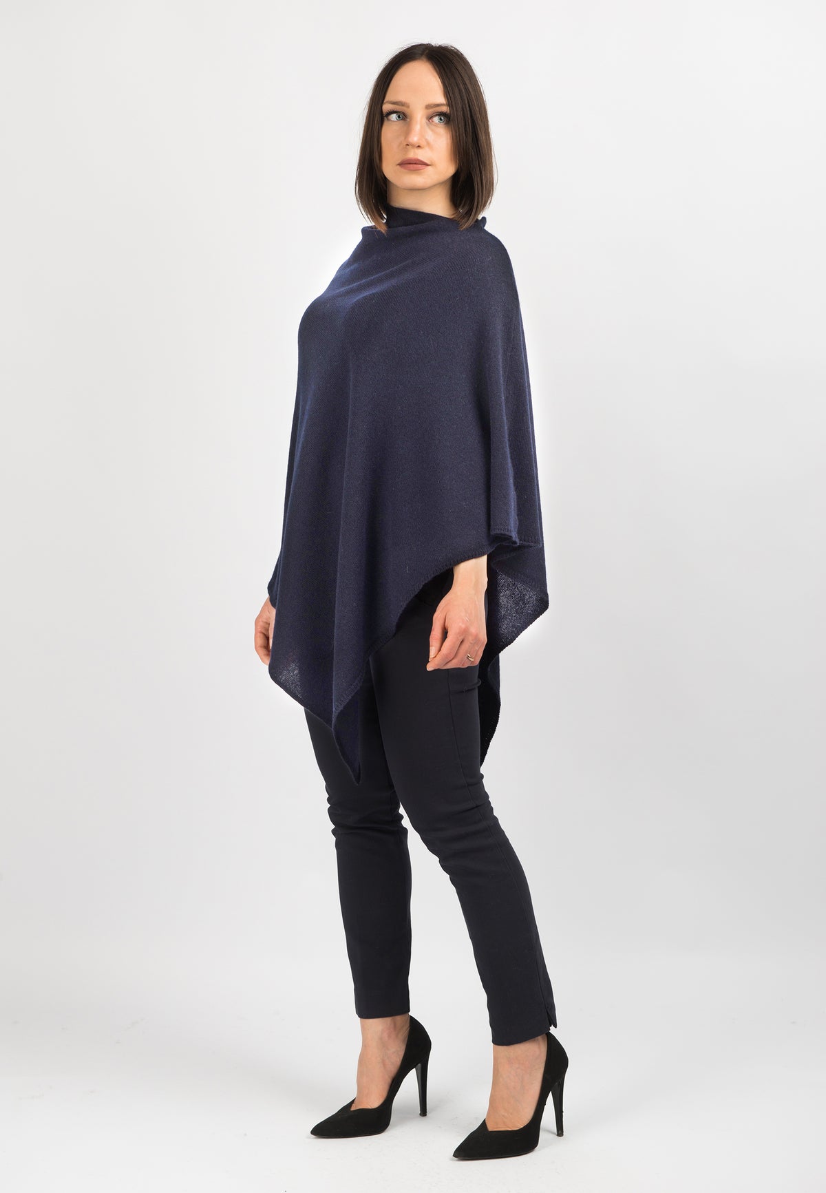 Poncho 100% Cashmere, colore Blu, vista 2 | Dalle Piane Cashmere