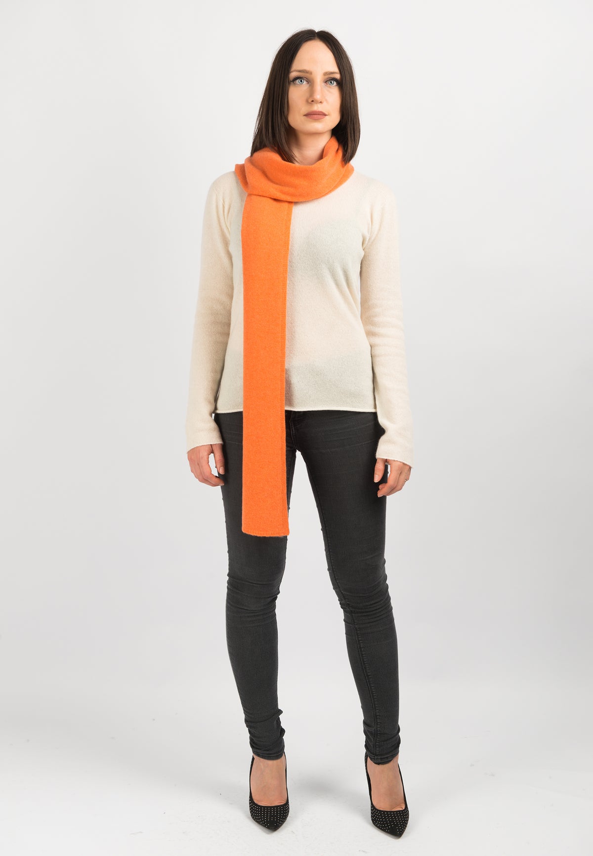 Écharpe large femme 100 % cachemire, coloris Orange, vue 3 | Dalle Piane Cashmere