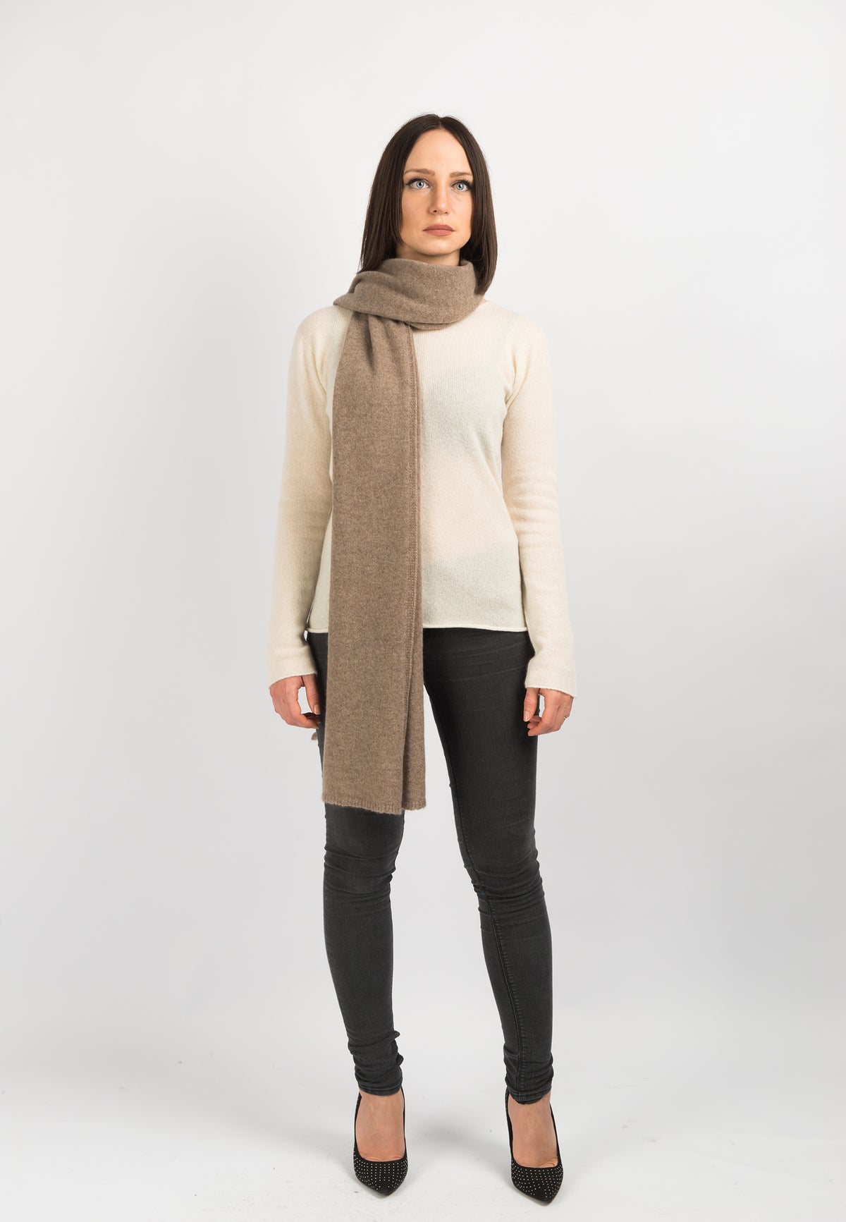 Écharpe large femme 100 % cachemire, coloris Vison, vue 3 | Dalle Piane Cashmere