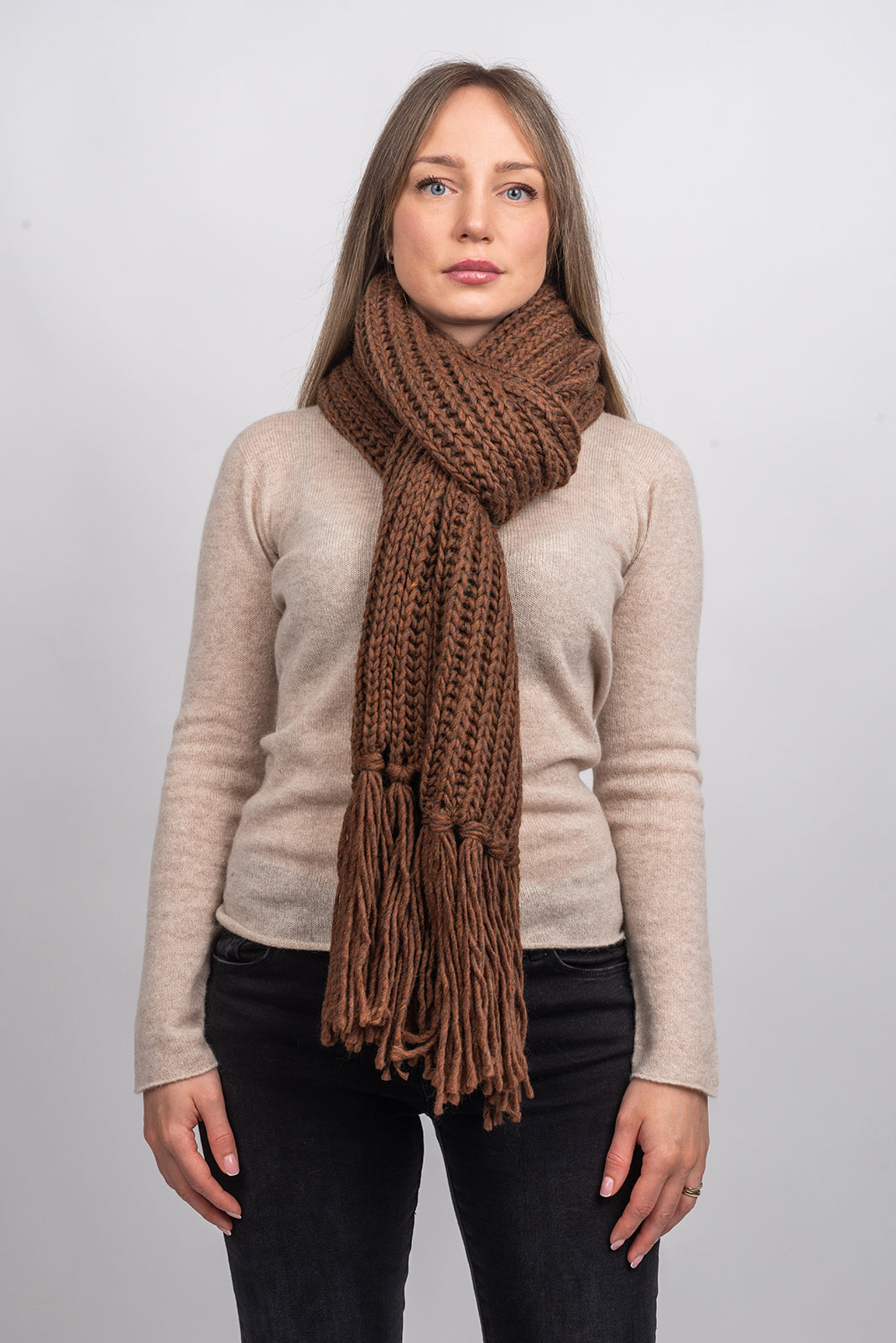 Écharpe à franges laine et alpaga, coloris Moka, vue 2 | Dalle Piane Cashmere