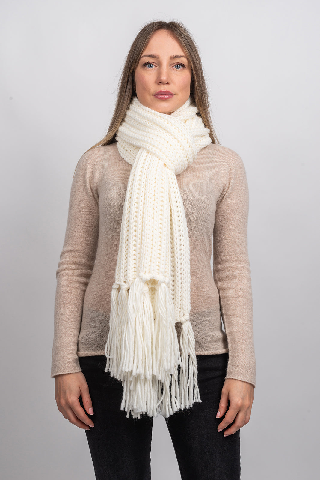 Écharpe à franges laine et alpaga, coloris Blanc, vue 2 | Dalle Piane Cashmere