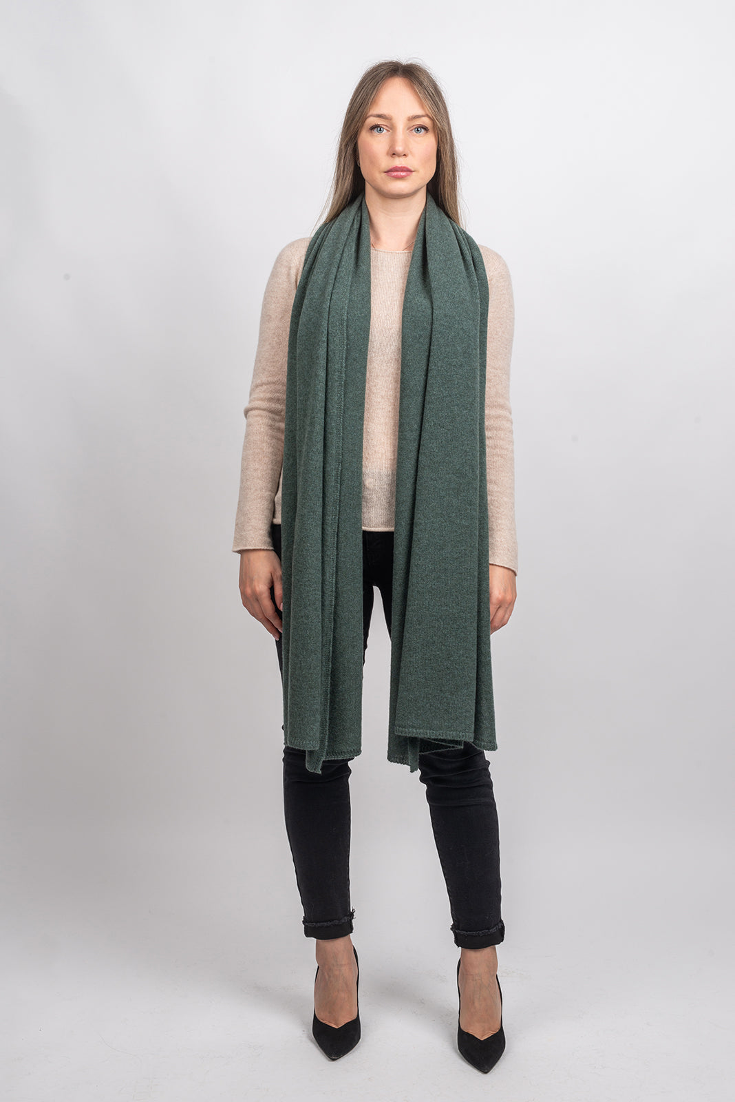Étole femme 100 % cachemire, coloris Vert sauge, vue 3 | Dalle Piane Cashmere